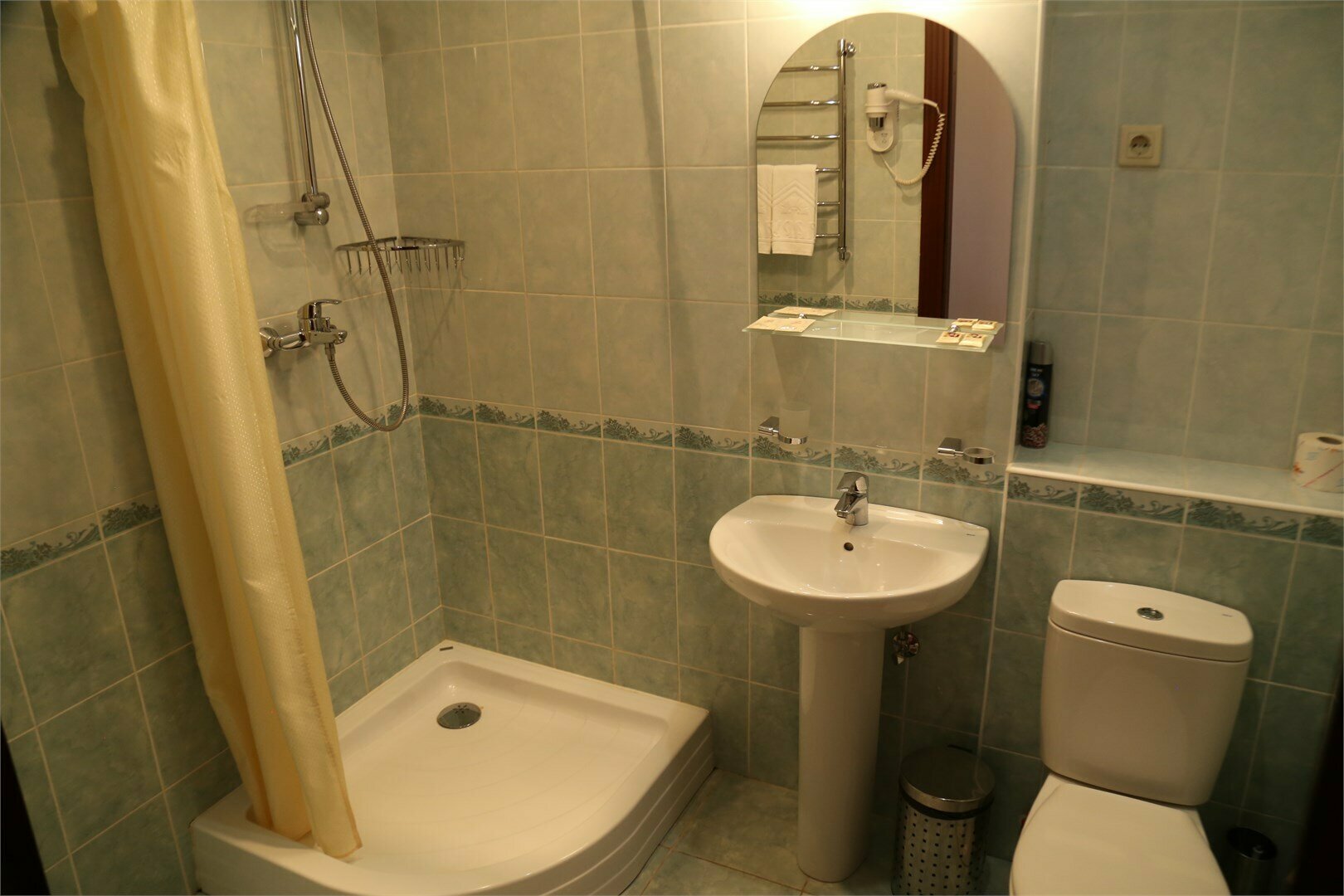 Корпус № 4. Стандарт  с балконом (две односпальные кровати)