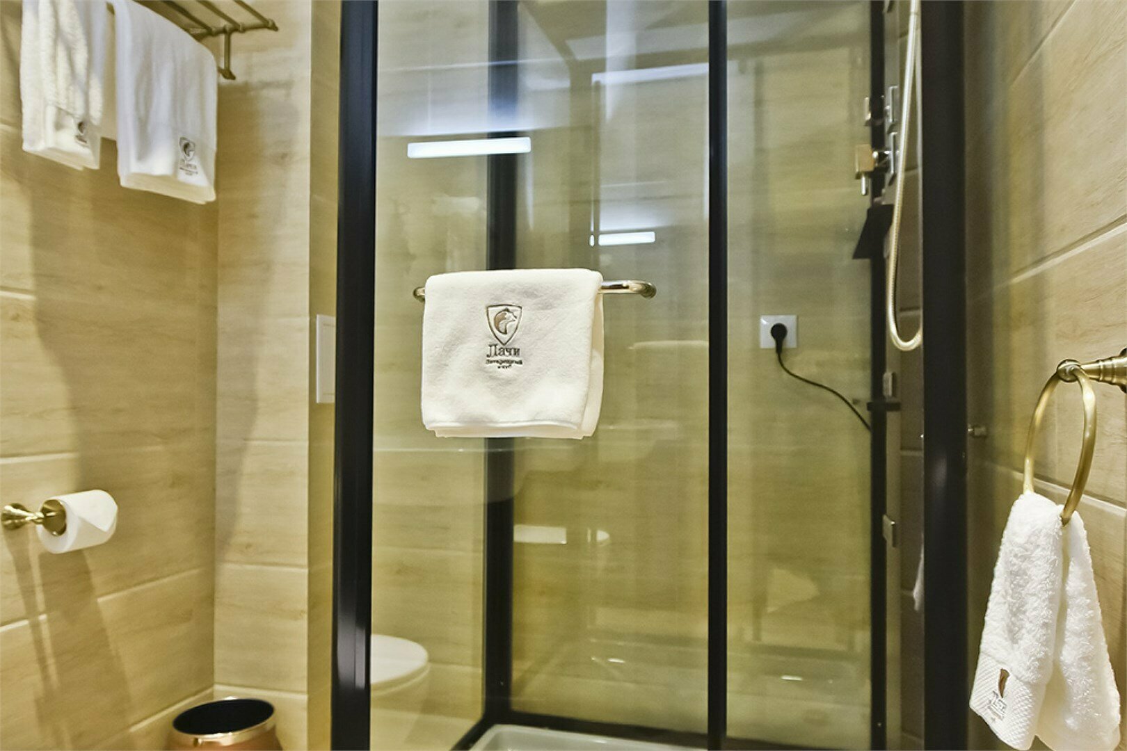 "Дом Перевертыш" первый этаж целиком