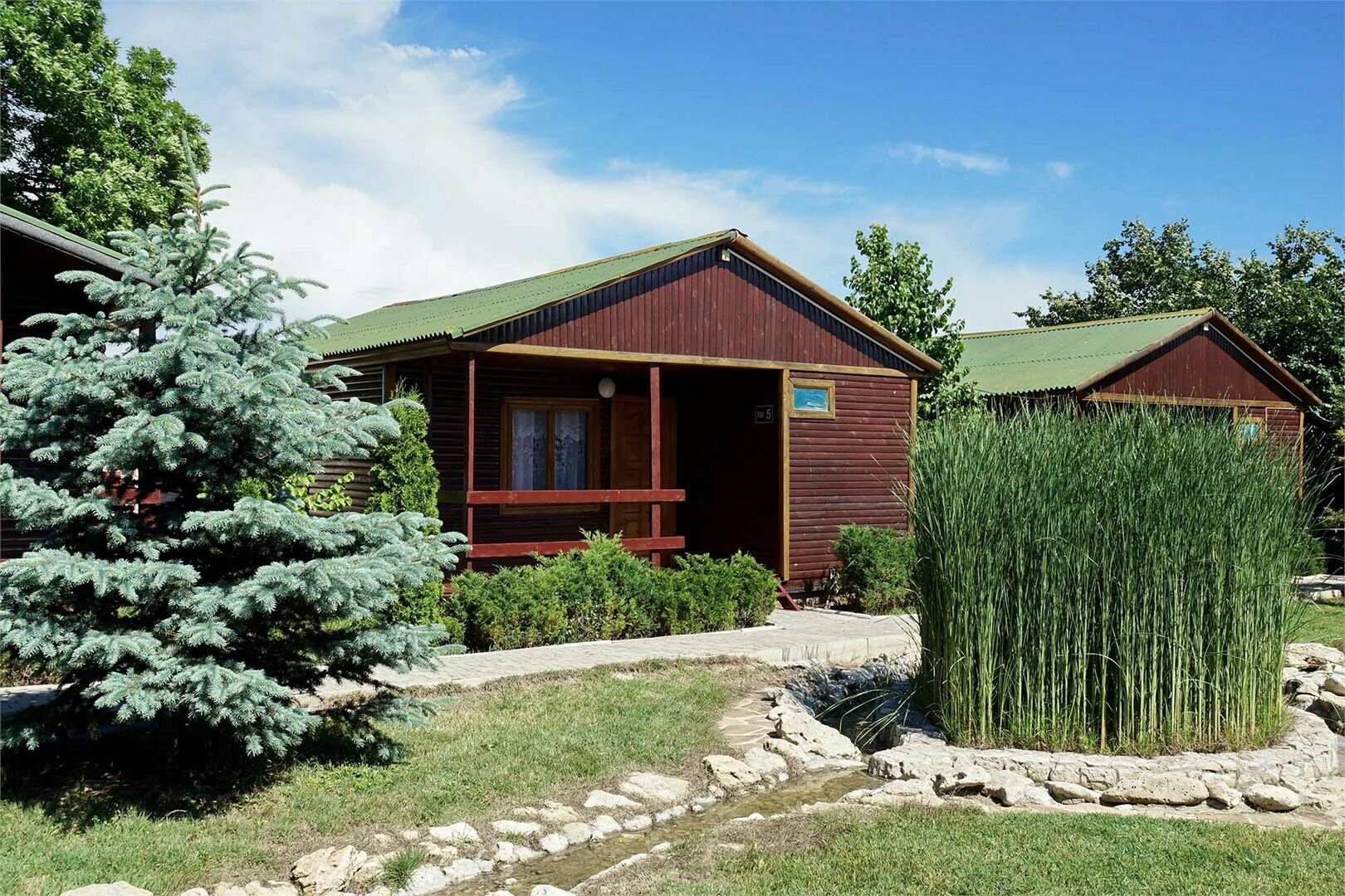 Коттеджный городок "Солнечный уголок" 2-ком. 4-местный 1-й категории