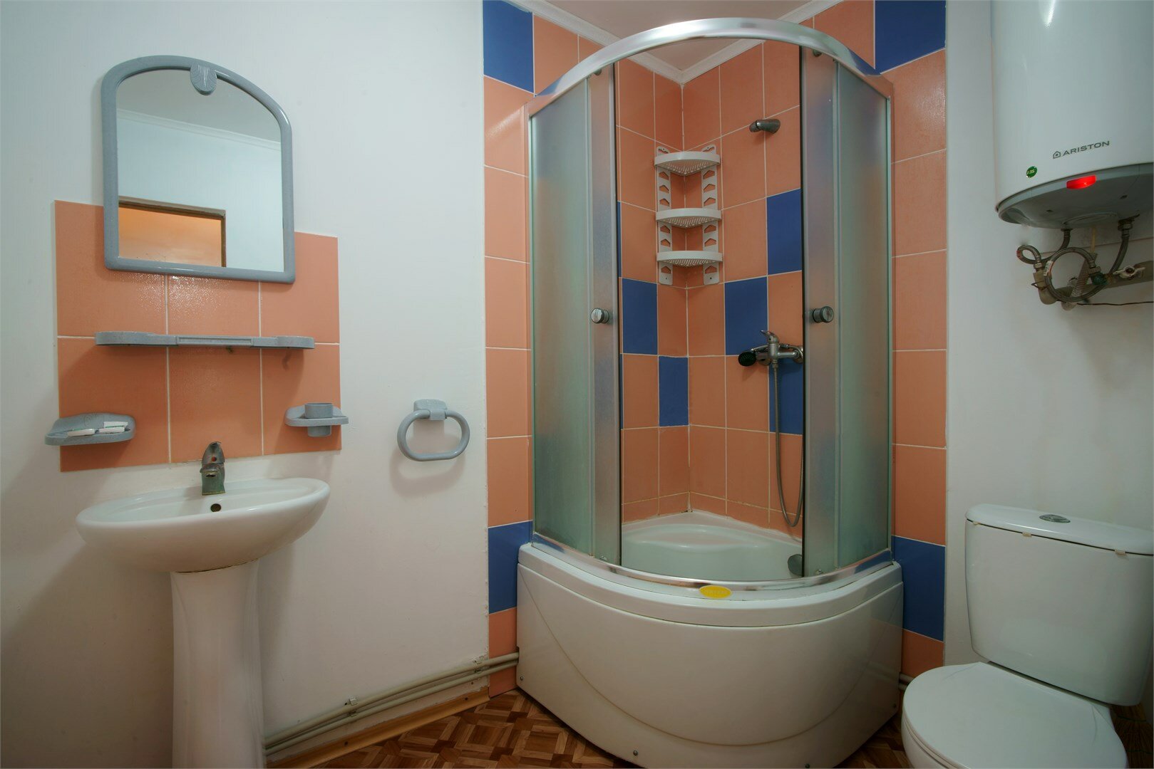 Коттеджный городок "Мыс Тарханкут" 1-комн. 2-х местный 1-я категория