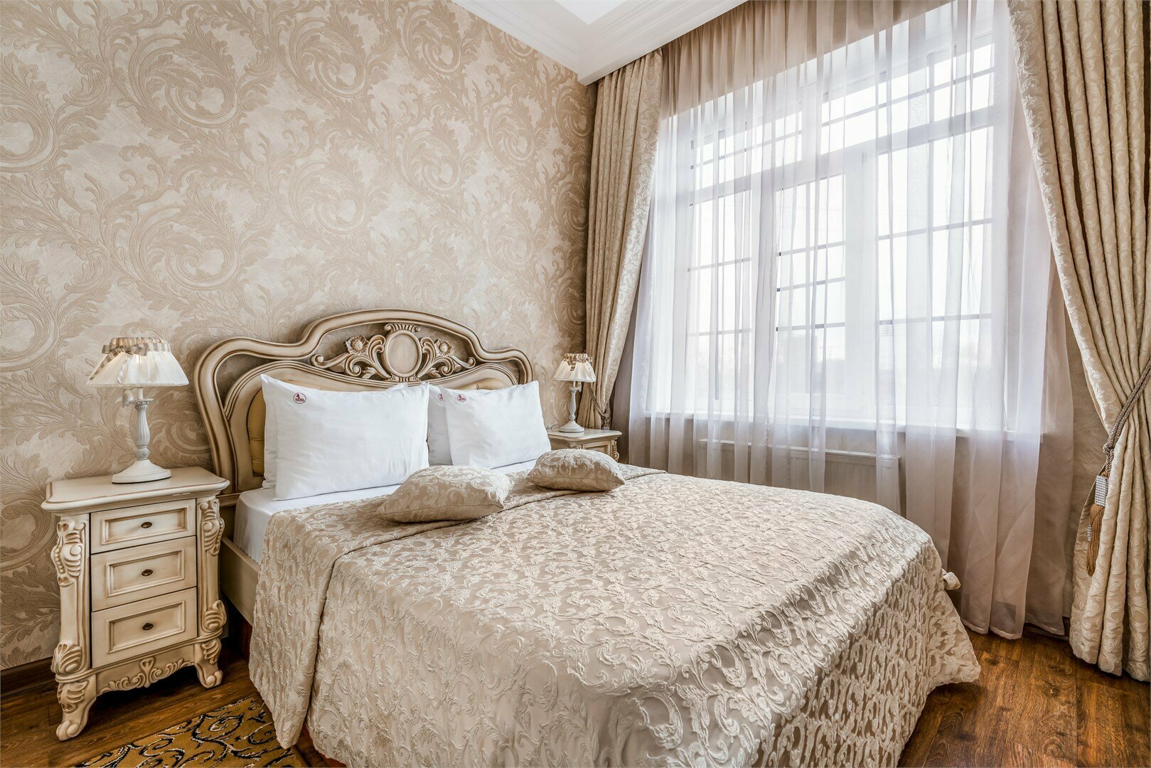 Люкс с балконом