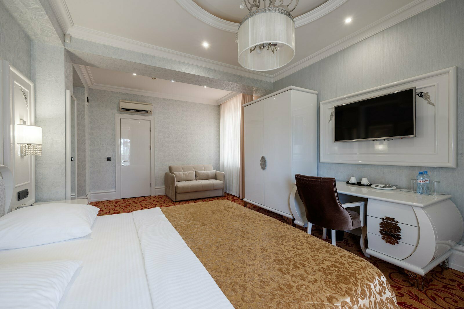 Эксклюзивный люкс с балконом