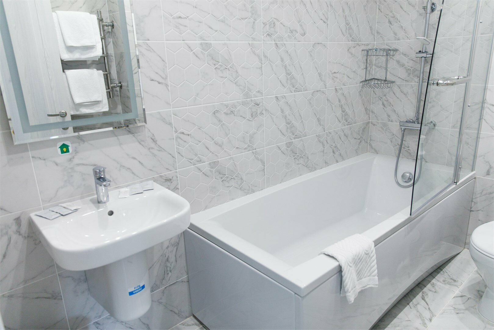 Семейный номер с видом в сторону залива