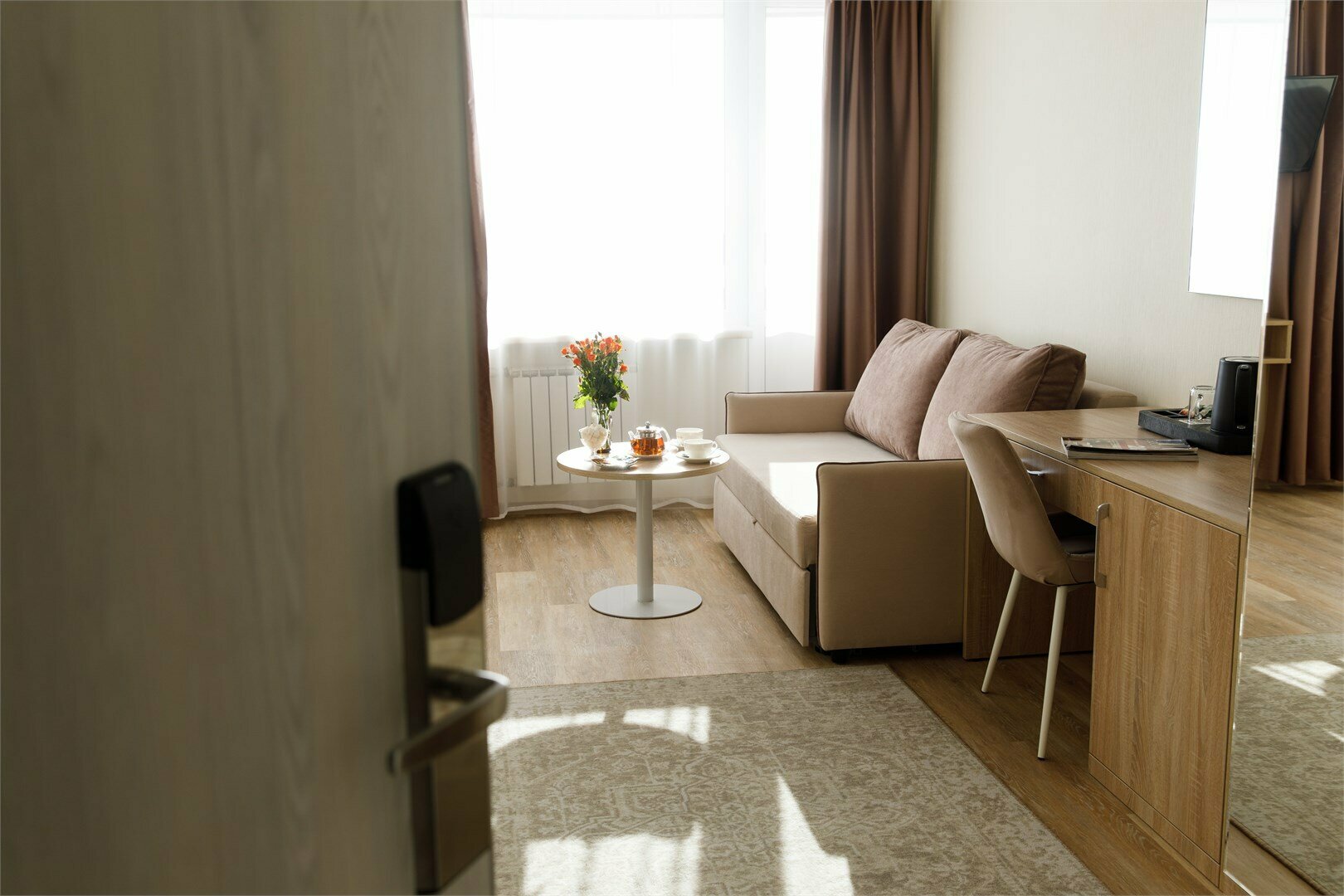 Семейный номер с видом в сторону залива