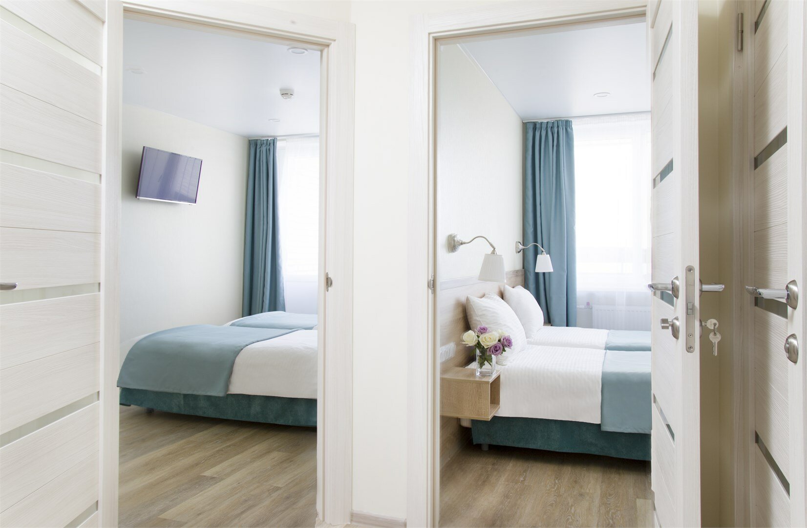 Комфорт четырехместный с видом в сторону залива