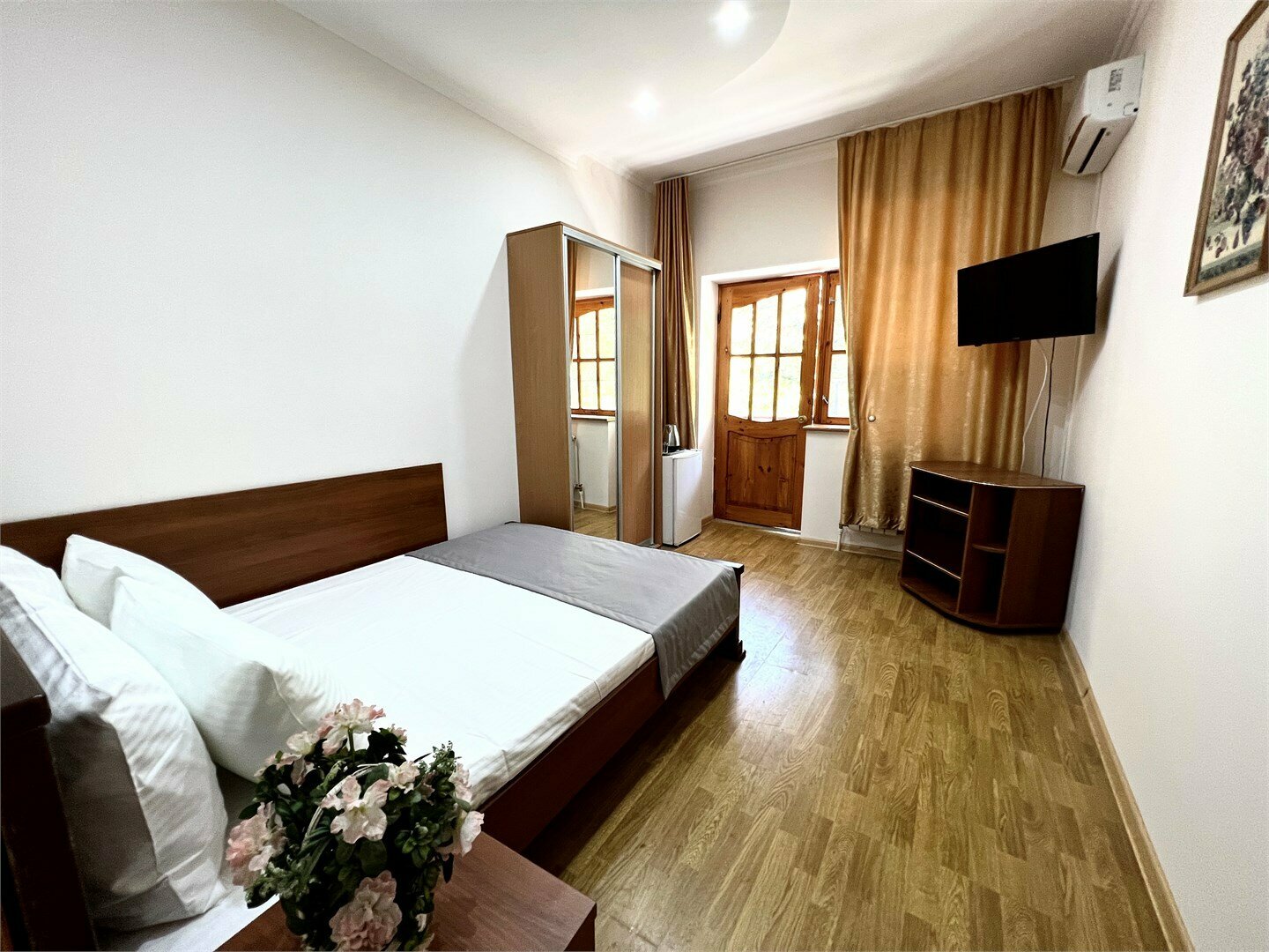 Улучшенный двухместный номер с 1 кроватью