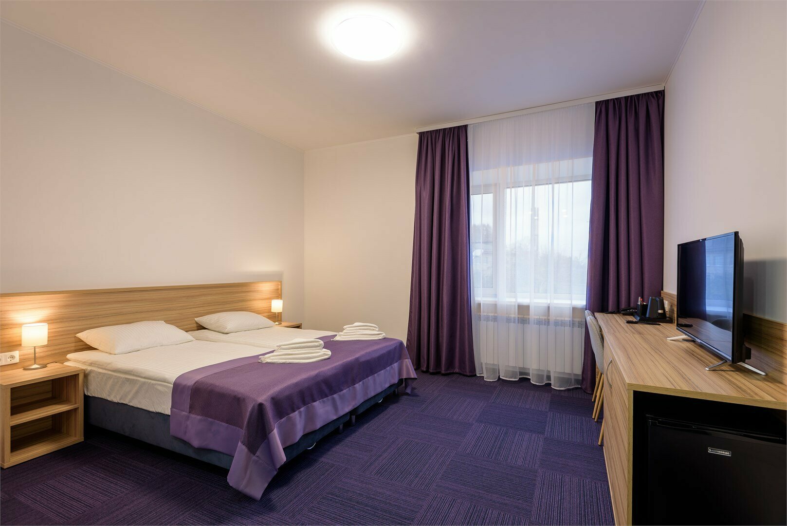 Большой двухместный номер  c завтраком и Wi-Fi