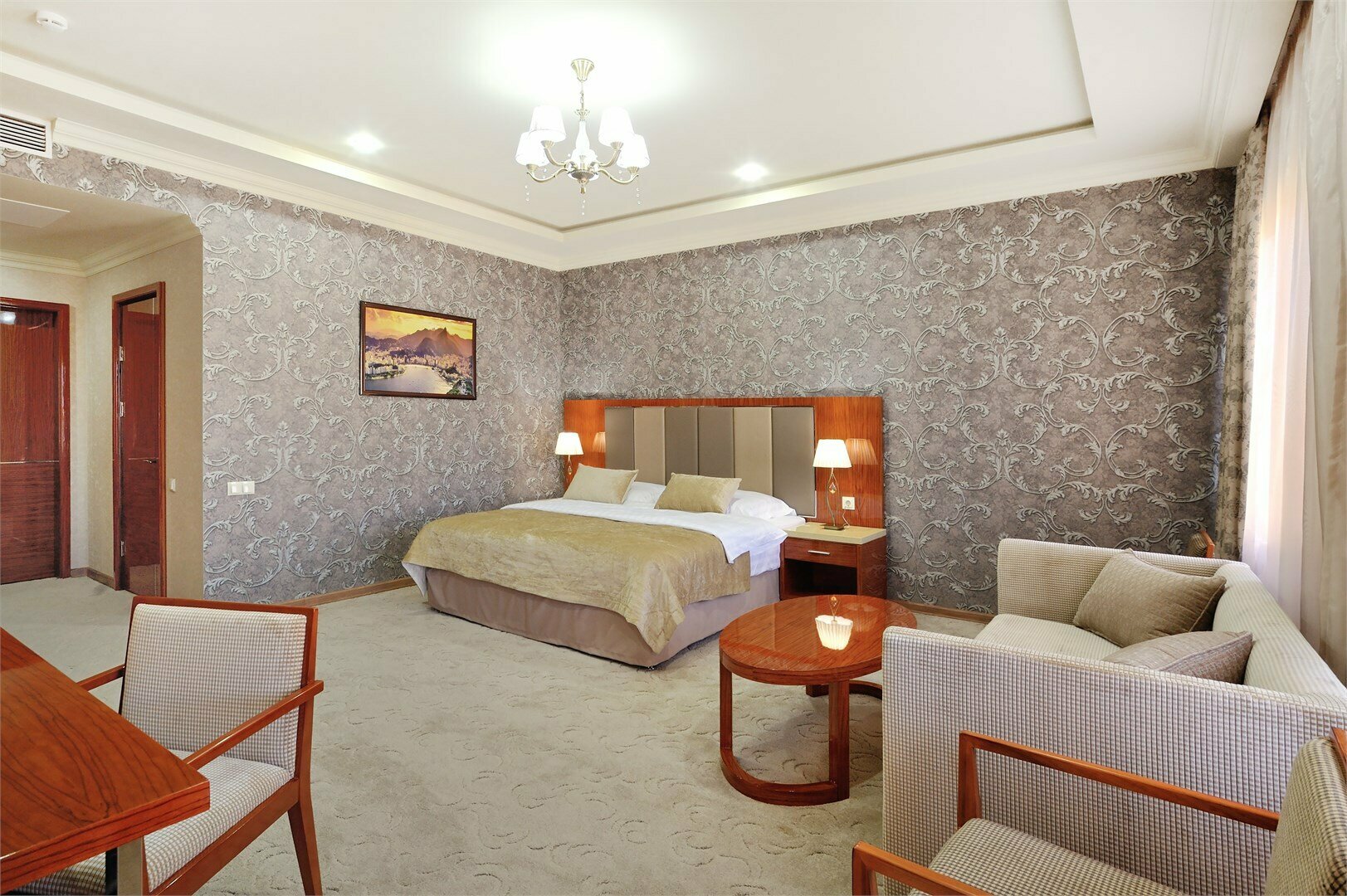 Улучшенный двухместный номер с 1 кроватью