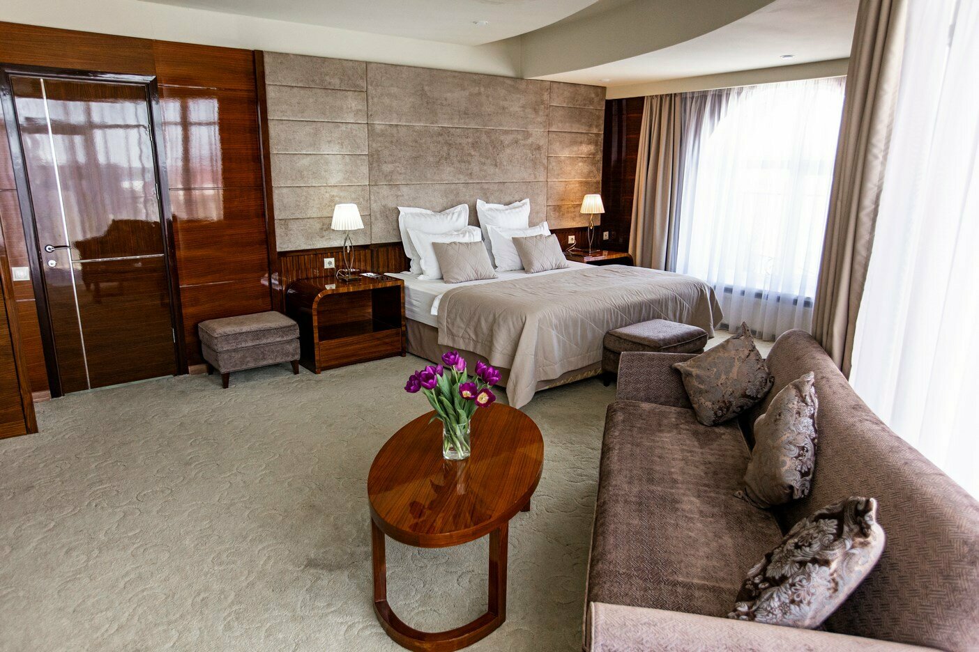 Улучшенный двухместный номер с 1 кроватью