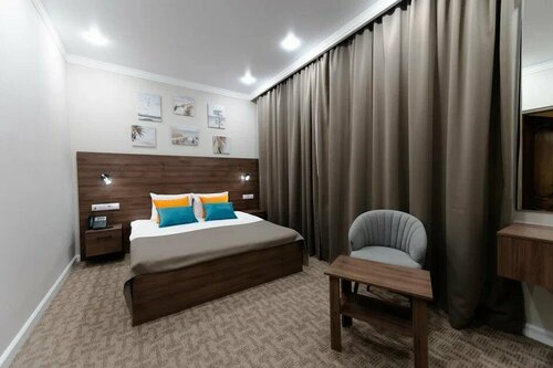 Люкс 4-х местный двухкомнатный улучшенный первый этаж