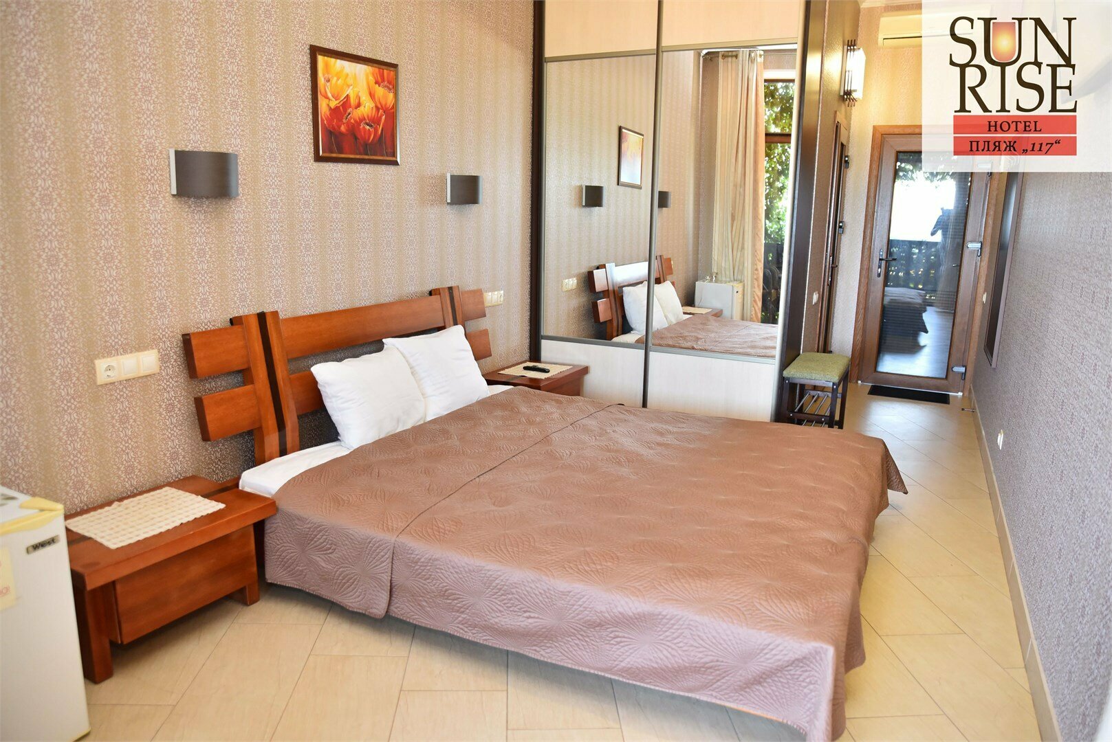 Полулюкс с двуспальной кроватью