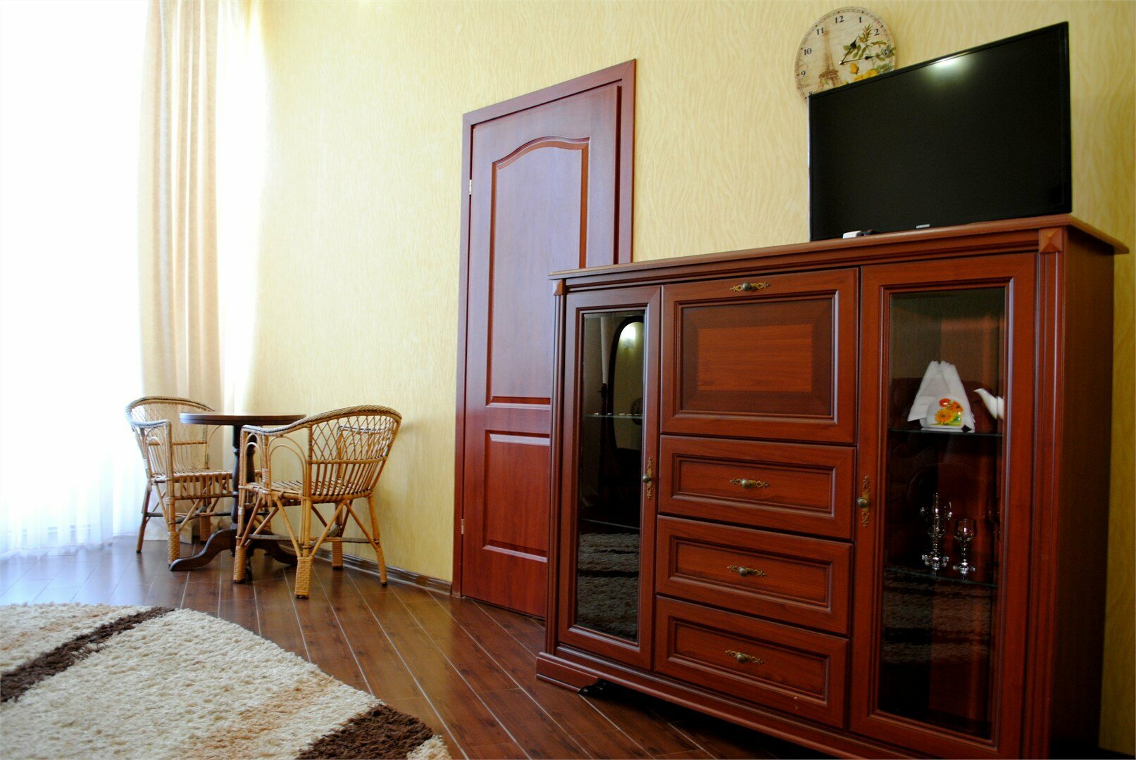 Джуниор сюит двухкомнатный с террасой