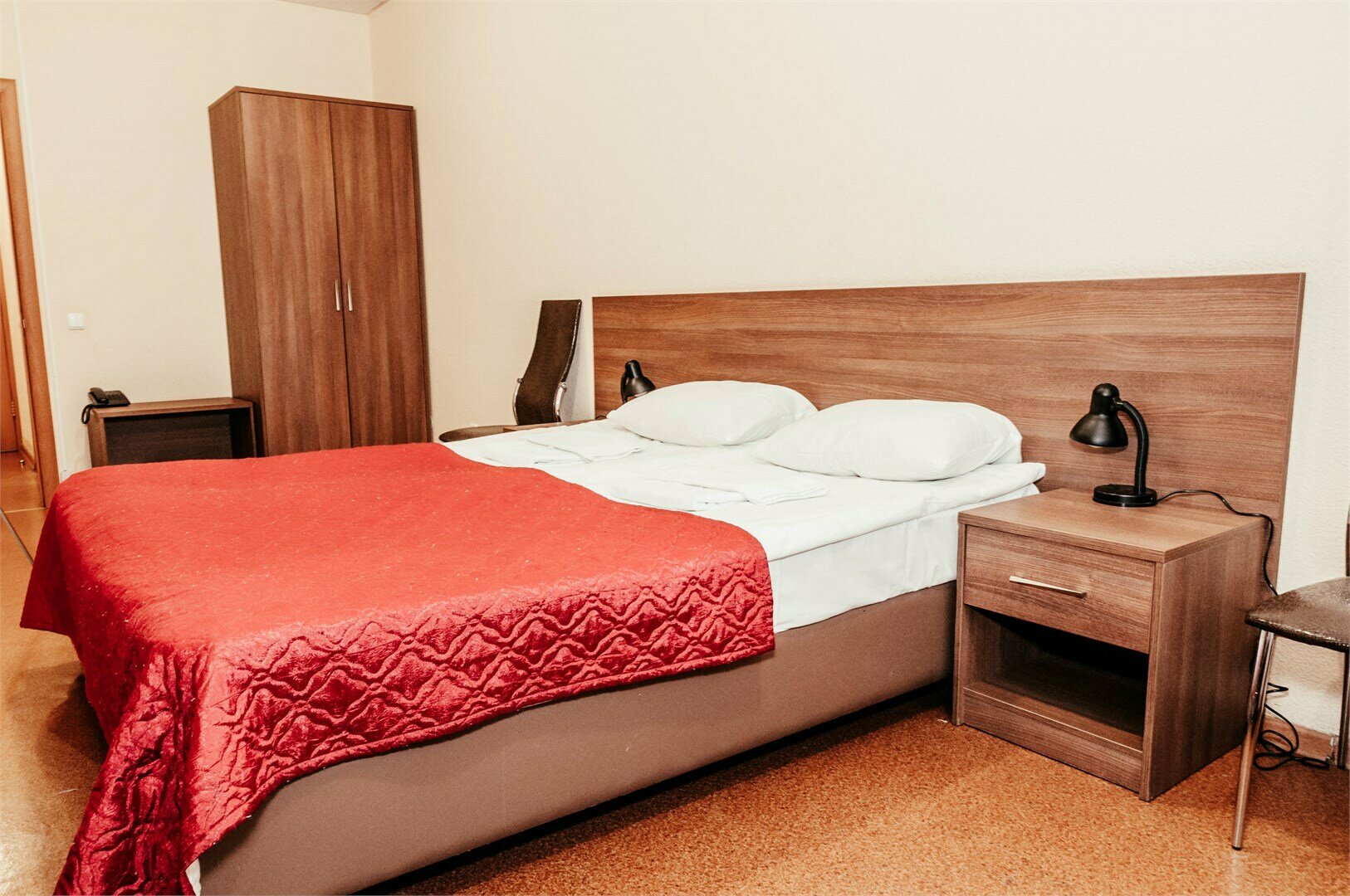 Комфорт с одной двуспальной кроватью