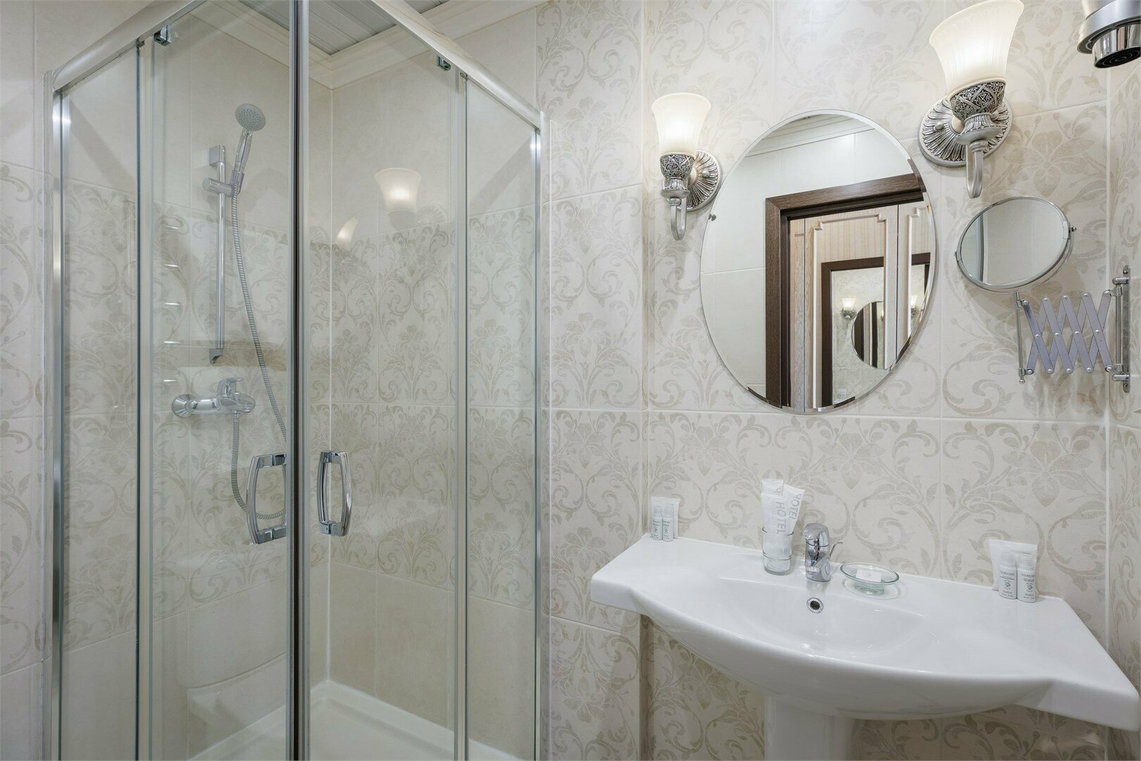 Супериор с видом