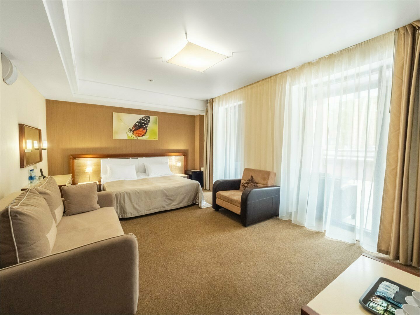 Гостиничный Джуниор Сьют