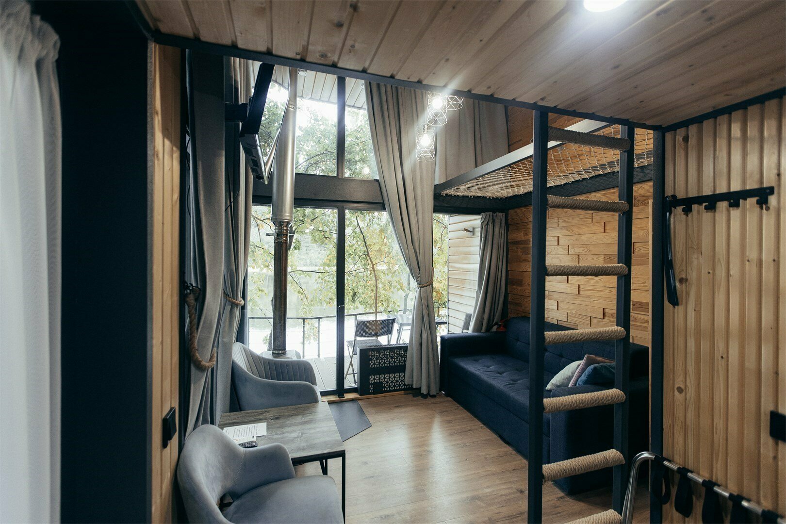 Бунгало с видом на залив