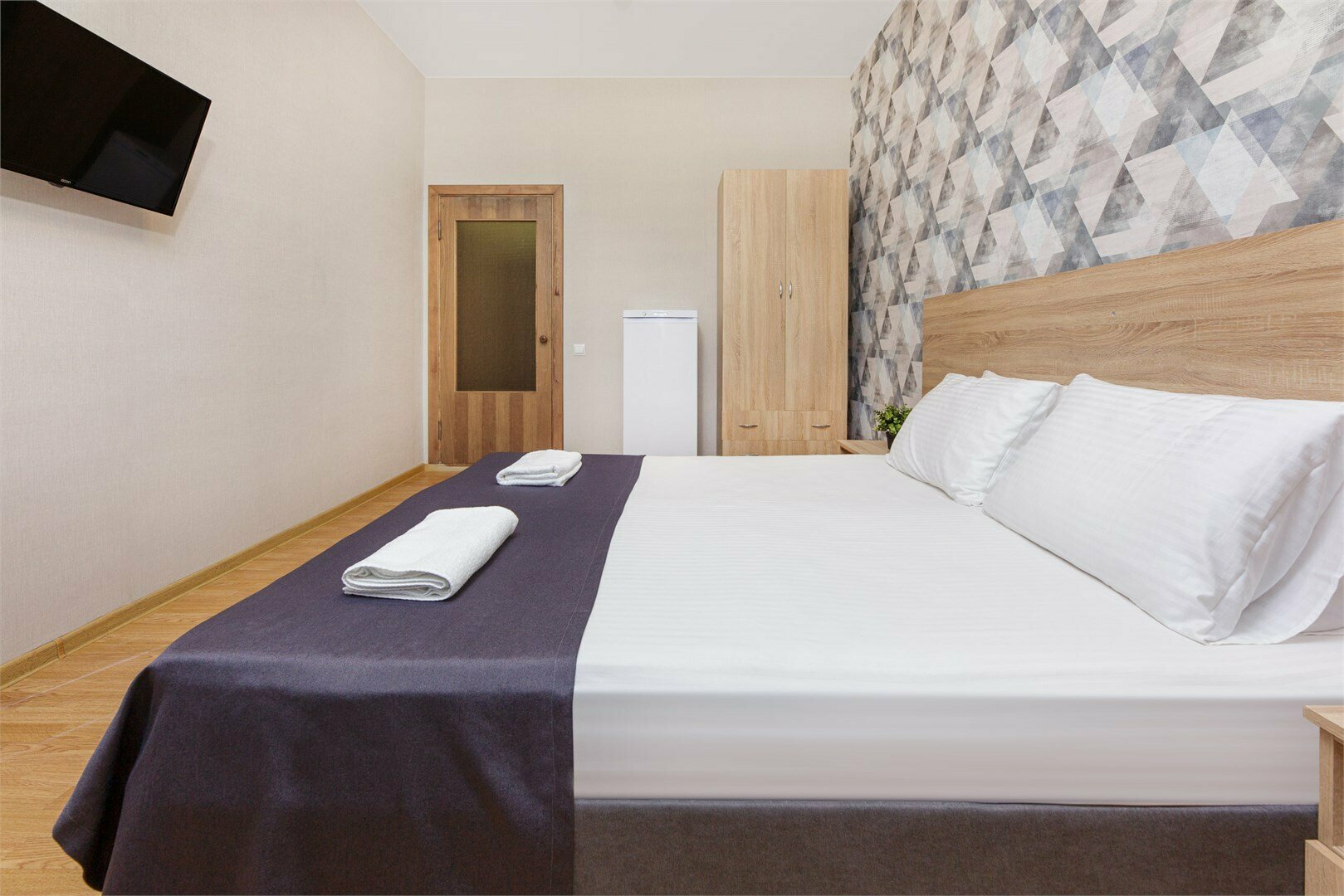 4х-местный  2х-комнатный с балконом