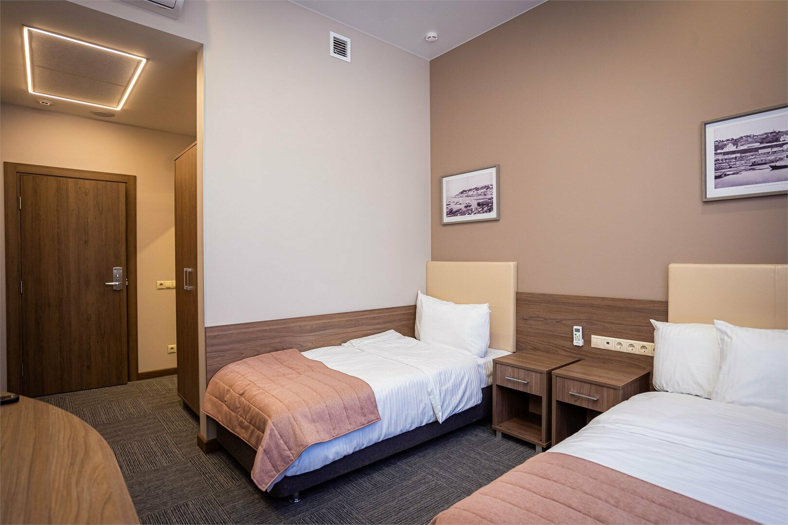 Стандарт (2 односпальные кровати) вид на улицу