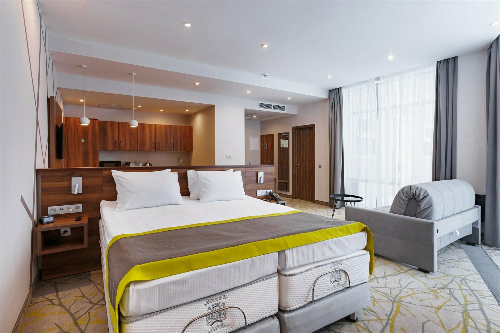 Апартаменты / Apartments