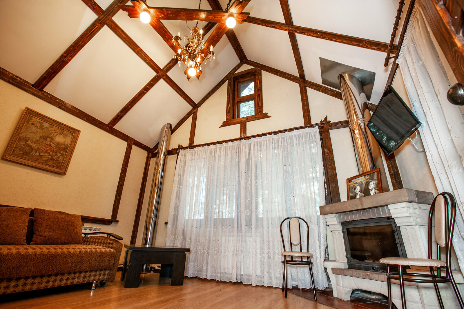 Дом с видом на озеро