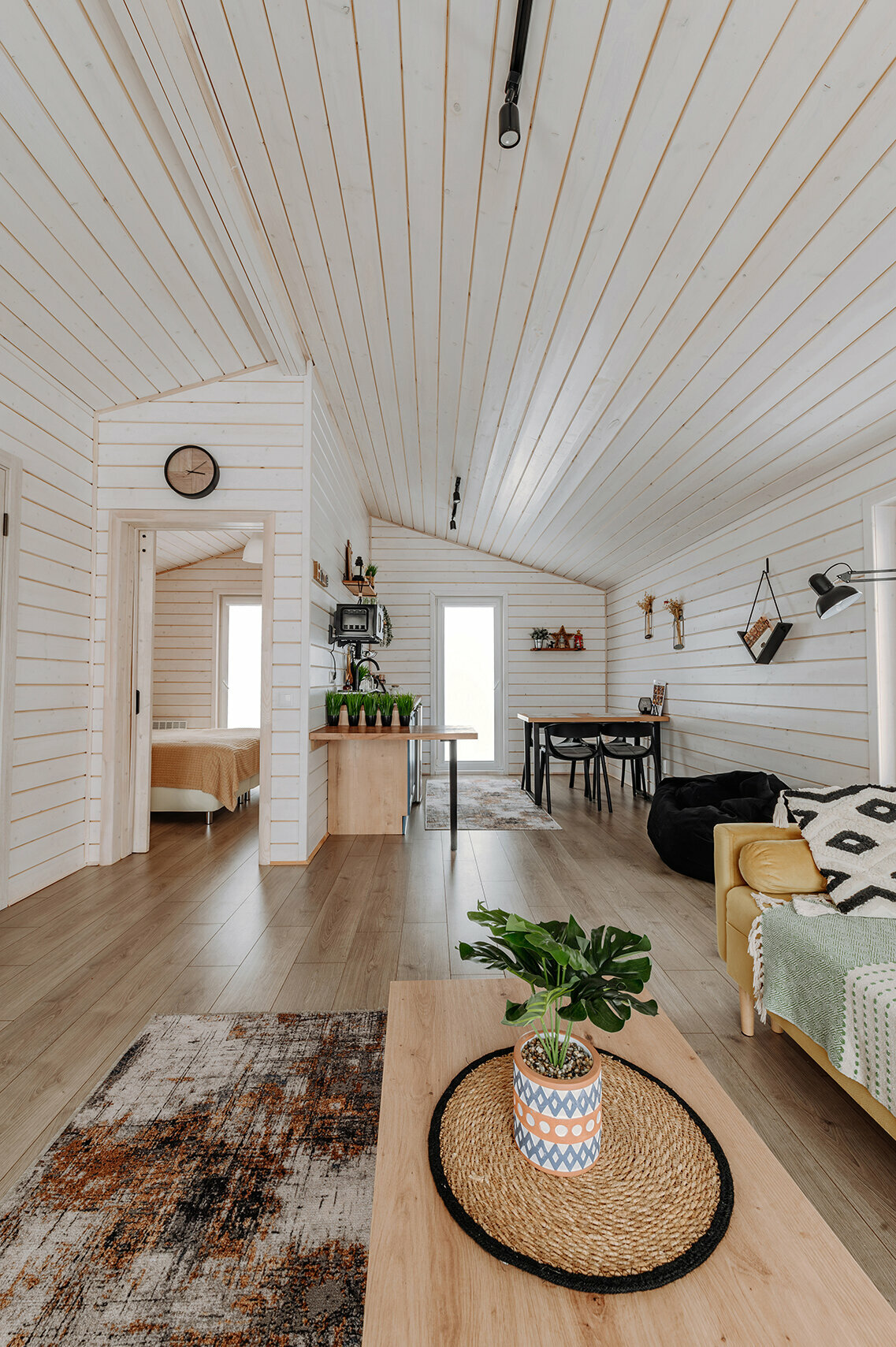 Коттедж с балконом