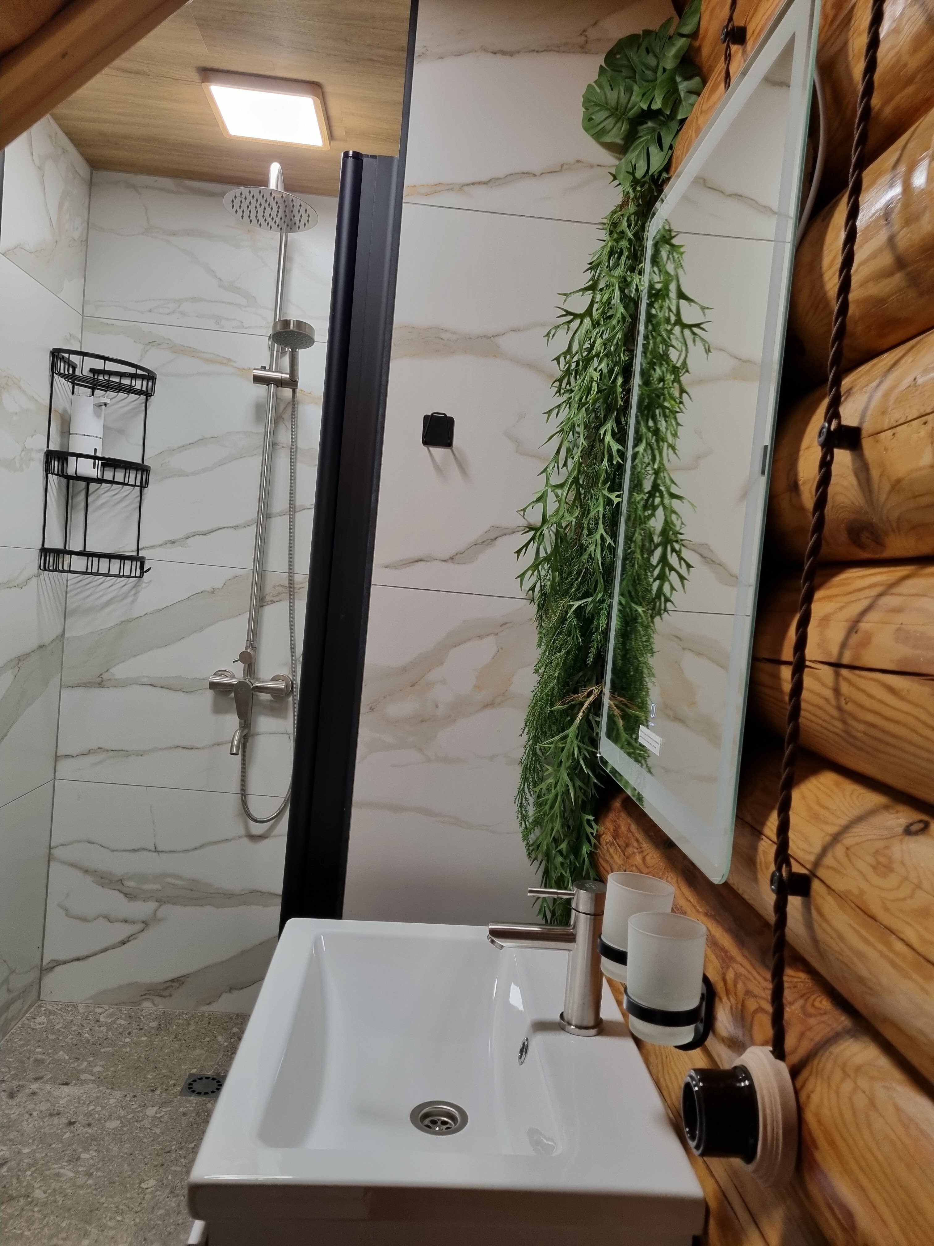 Коттедж с собственным бассейном