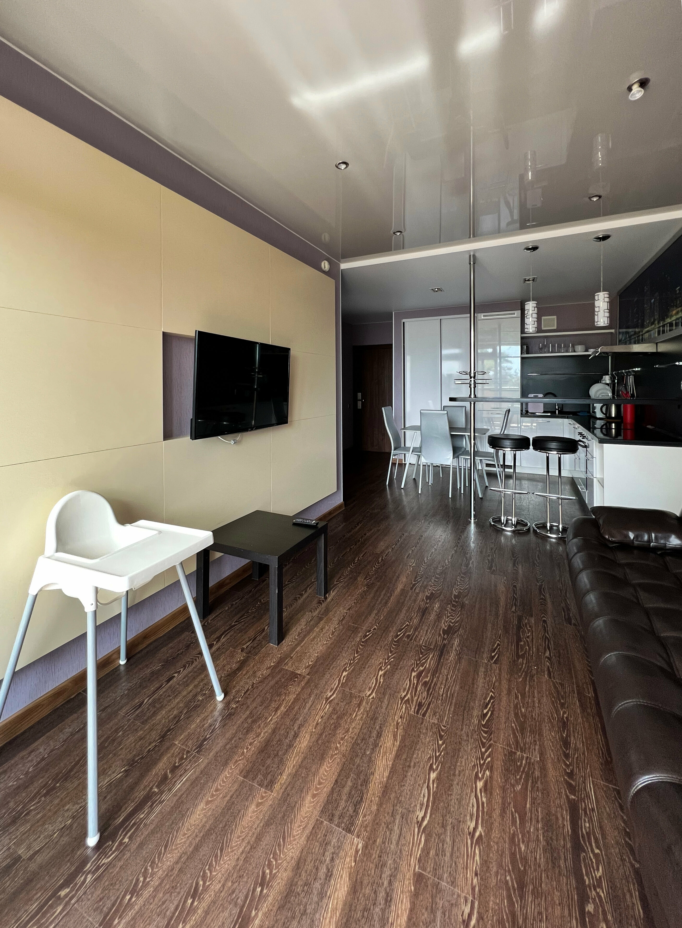 Семейный номер с видом на озеро