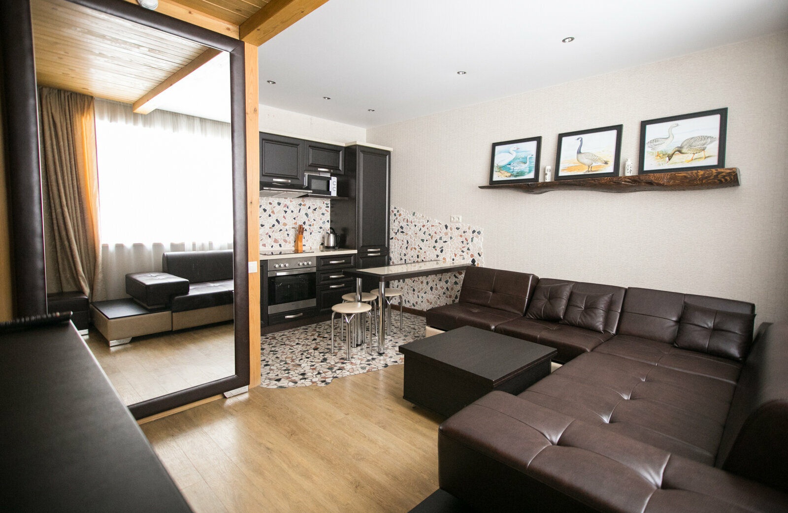 Семейный номер с видом на горы