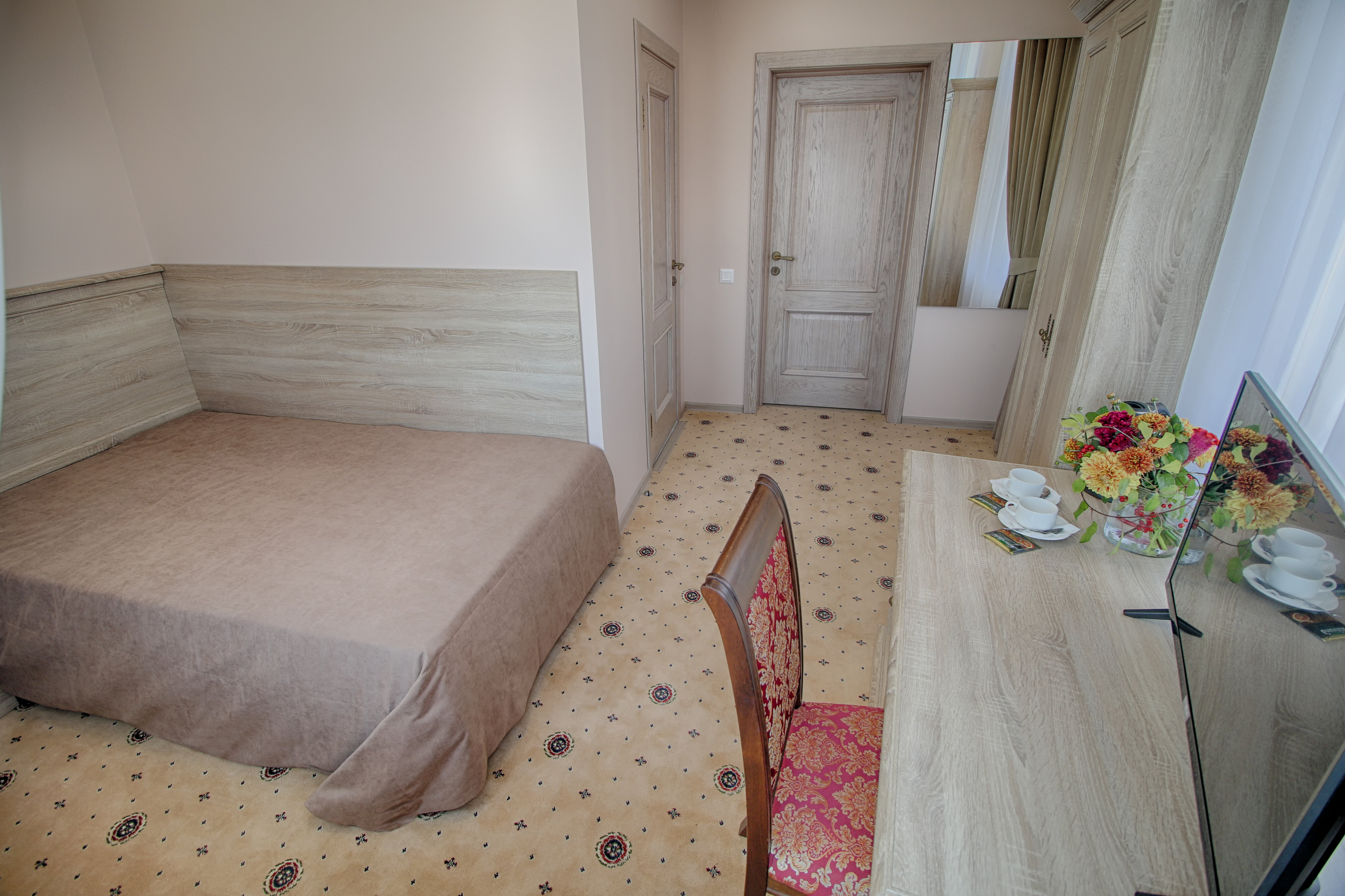 Улучшенный одноместный номер