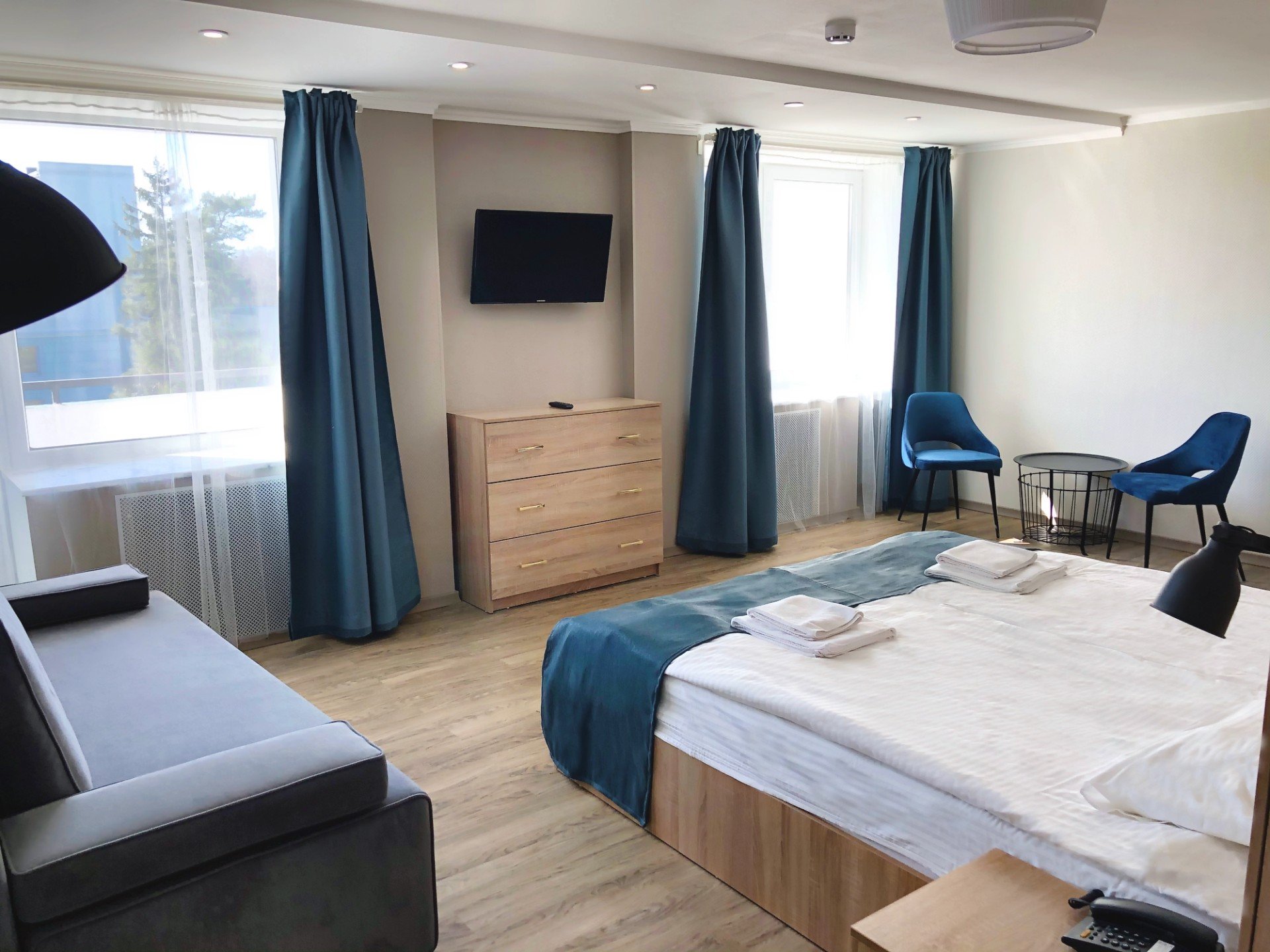 Полулюкс Делюкс