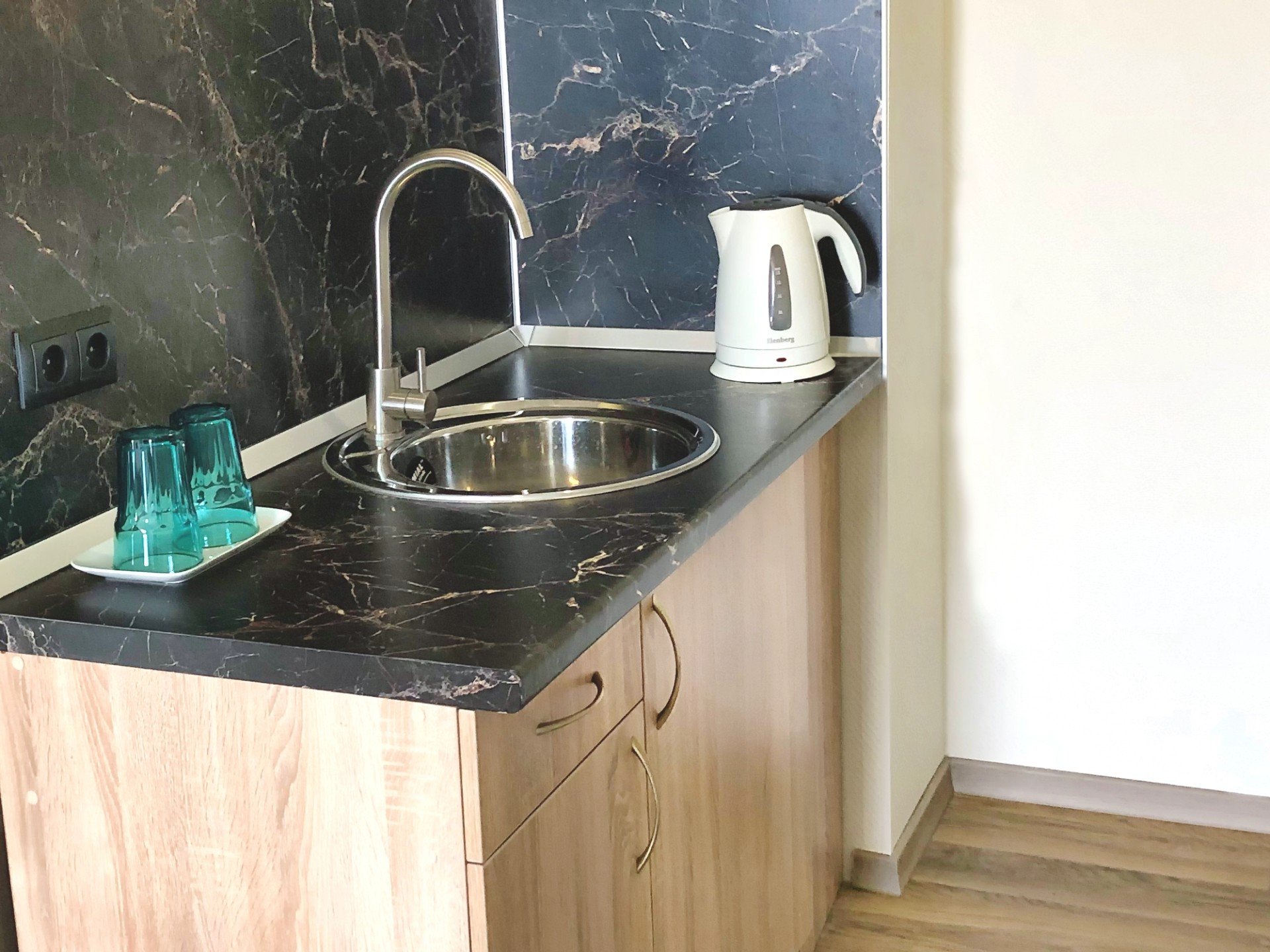 Полулюкс Делюкс