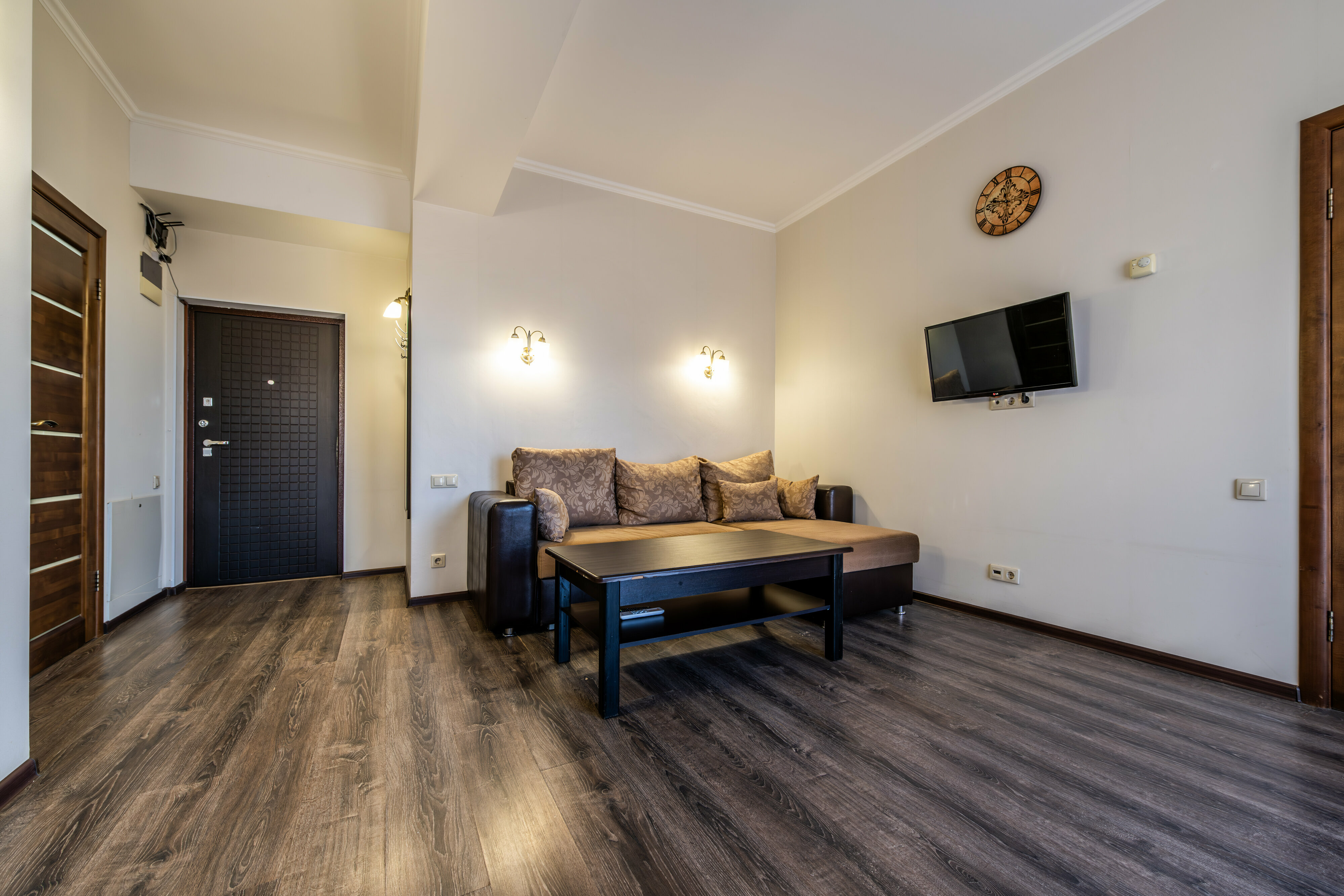 Видовые апартаменты с одной  спальней  65 м2 и балконом №7