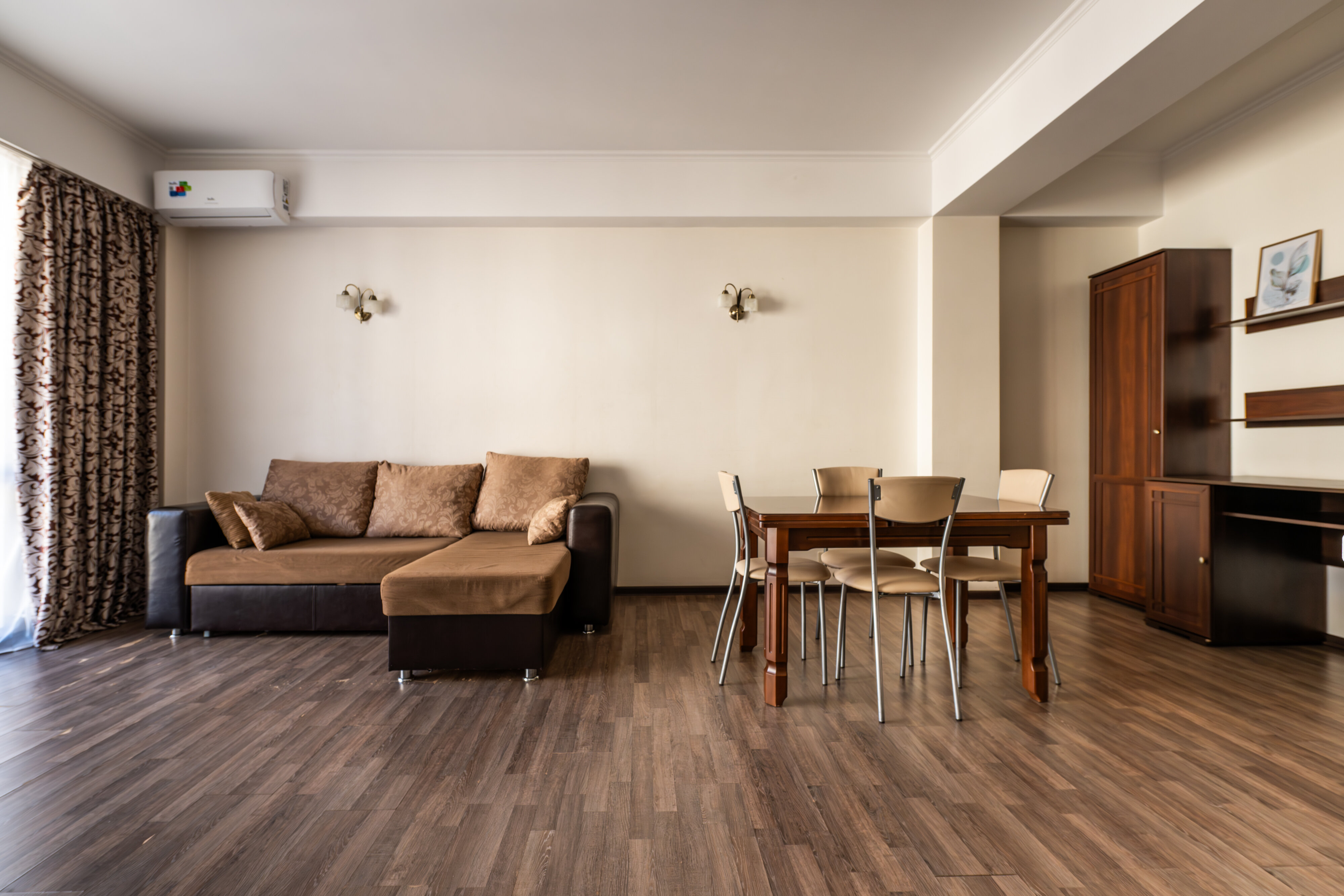 Классические Апартаменты с одной спальней и балконом 58м2 №6