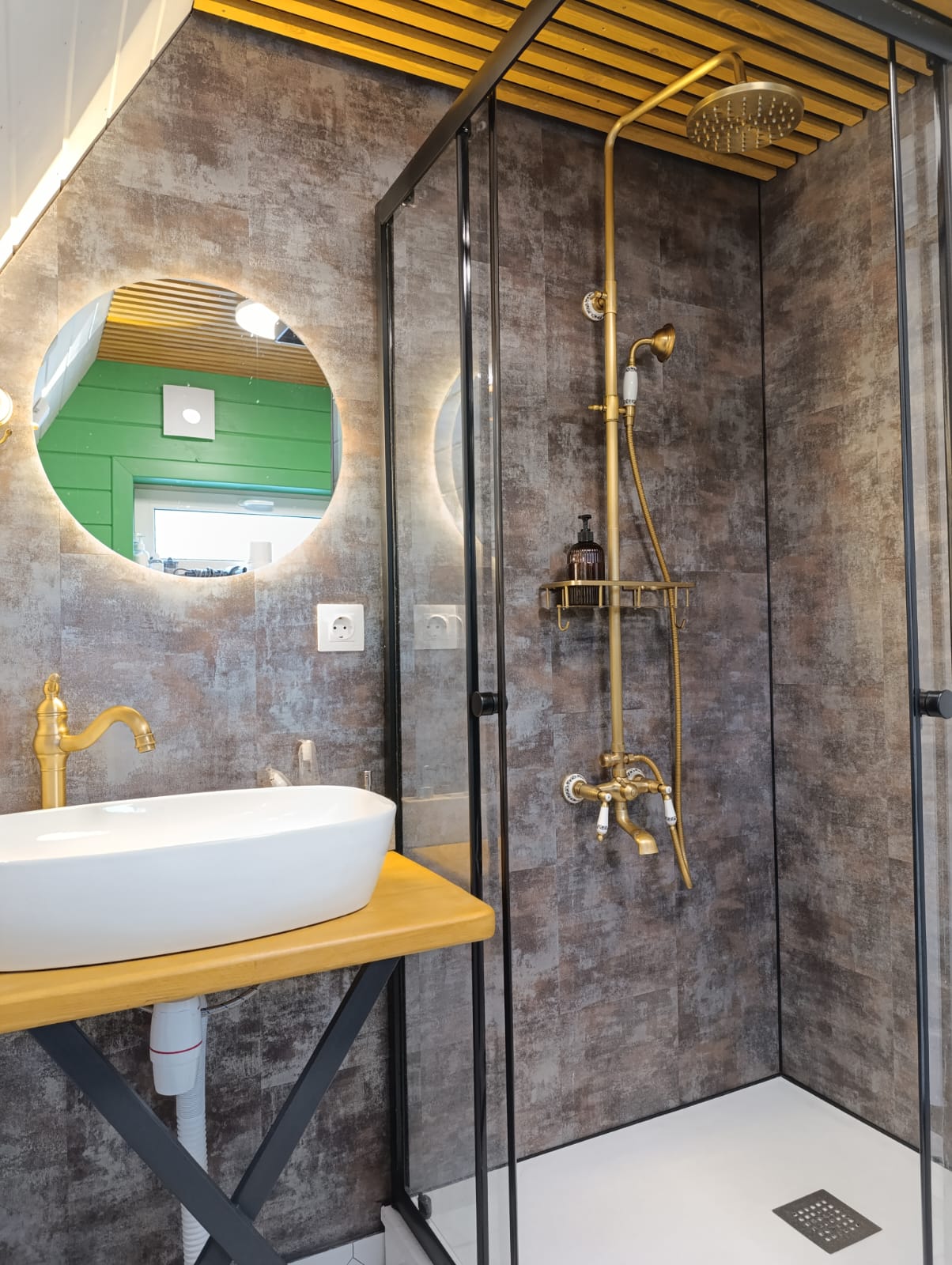 Дом с видом на лес