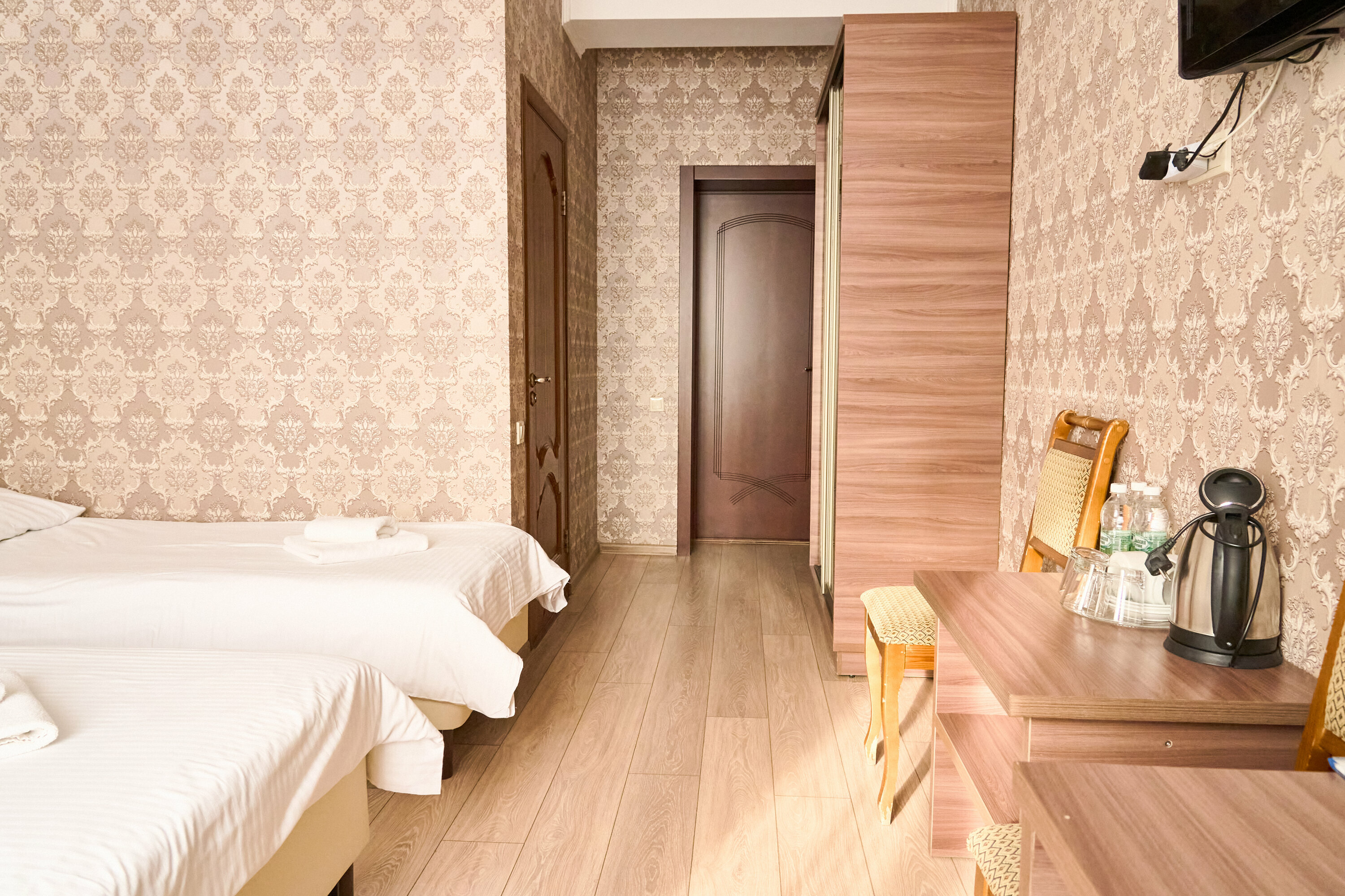 Cемейный номер с собственной ванной комнатой