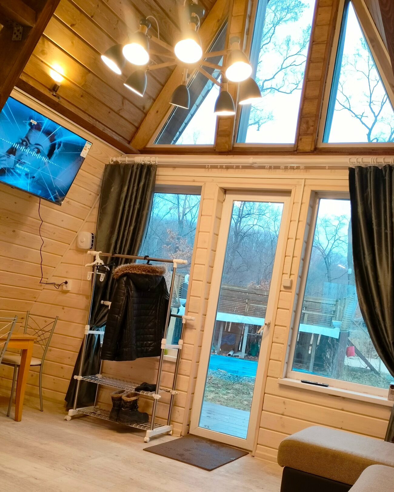 Дом с видом на лес