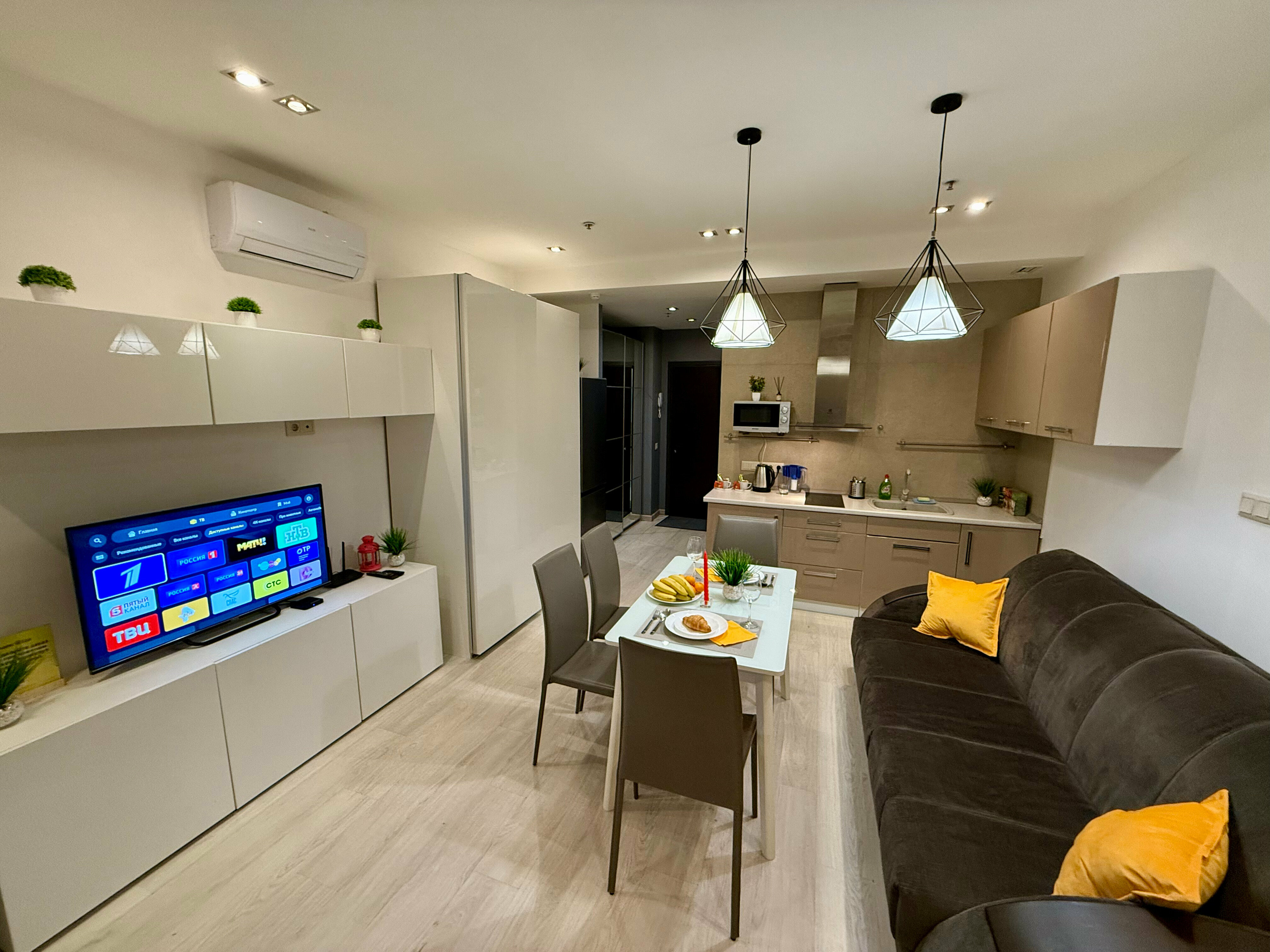 Четырехместный номер с ванной комнатой