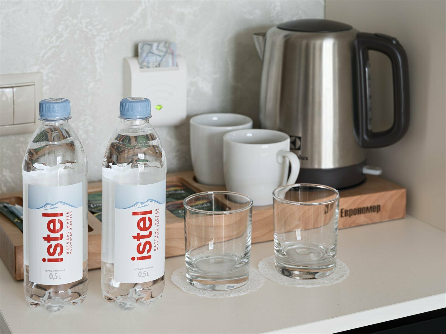 ПОЛУЛЮКС 2-МЕСТНЫЙ С ВИДОМ НА БАССЕЙН