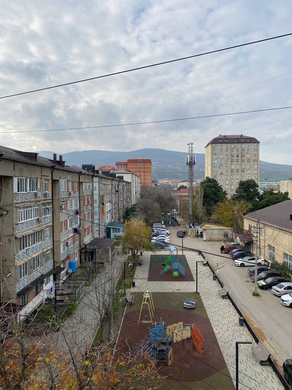 Трехместный номер с видом на горы