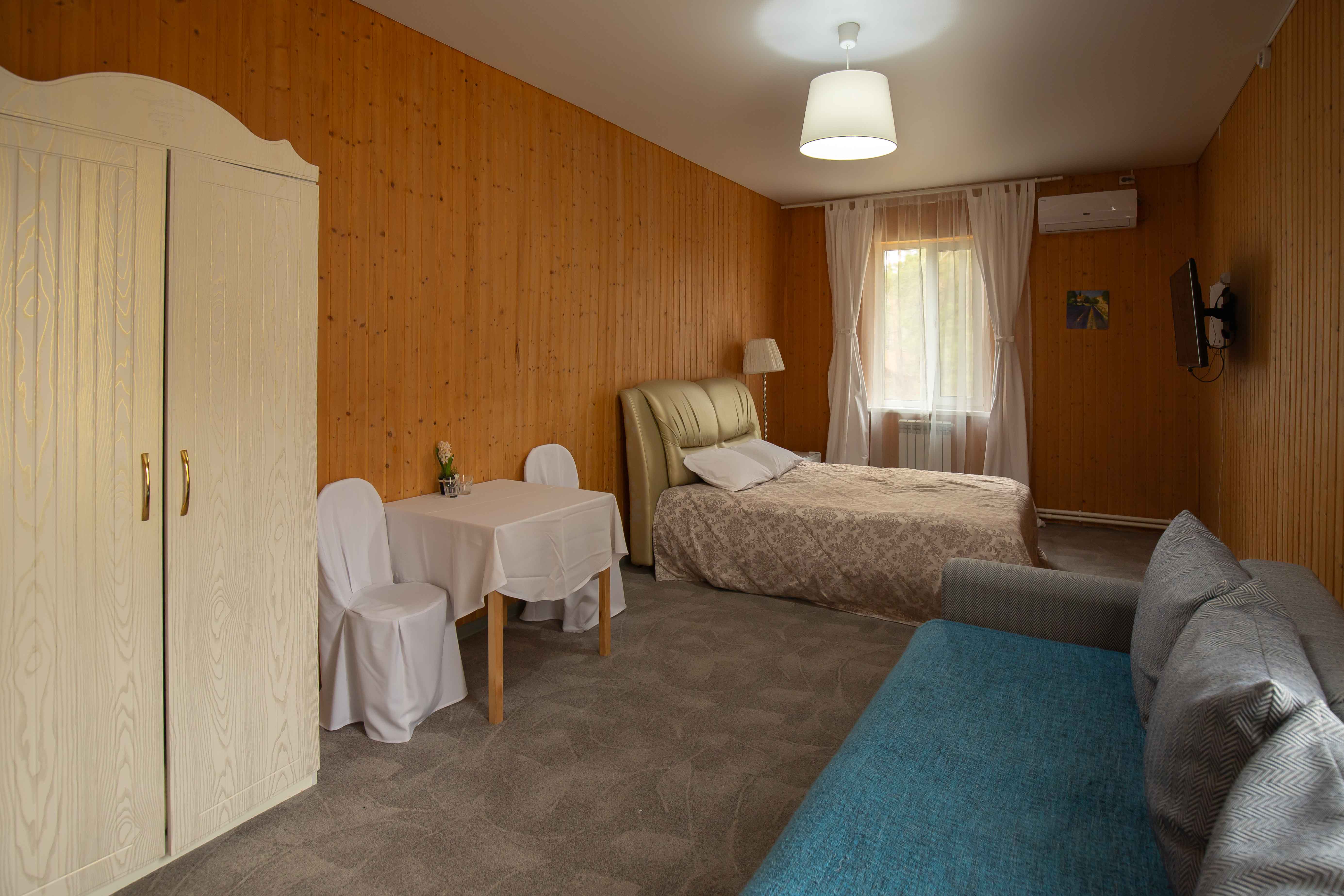 Номер с кроватью размера «queen-size»