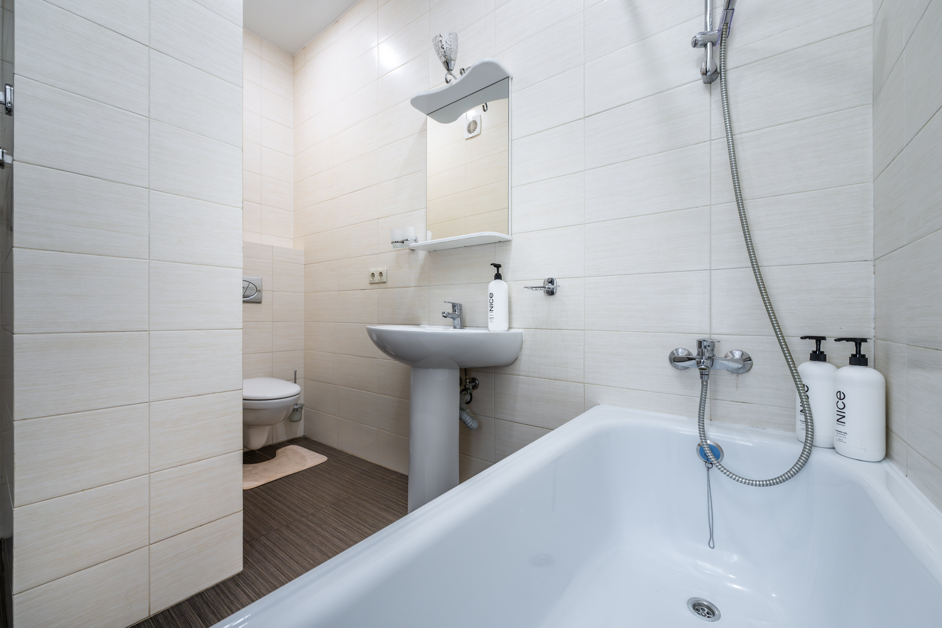 Видовые апартаменты с двумя  спальнями  95 м2  №9