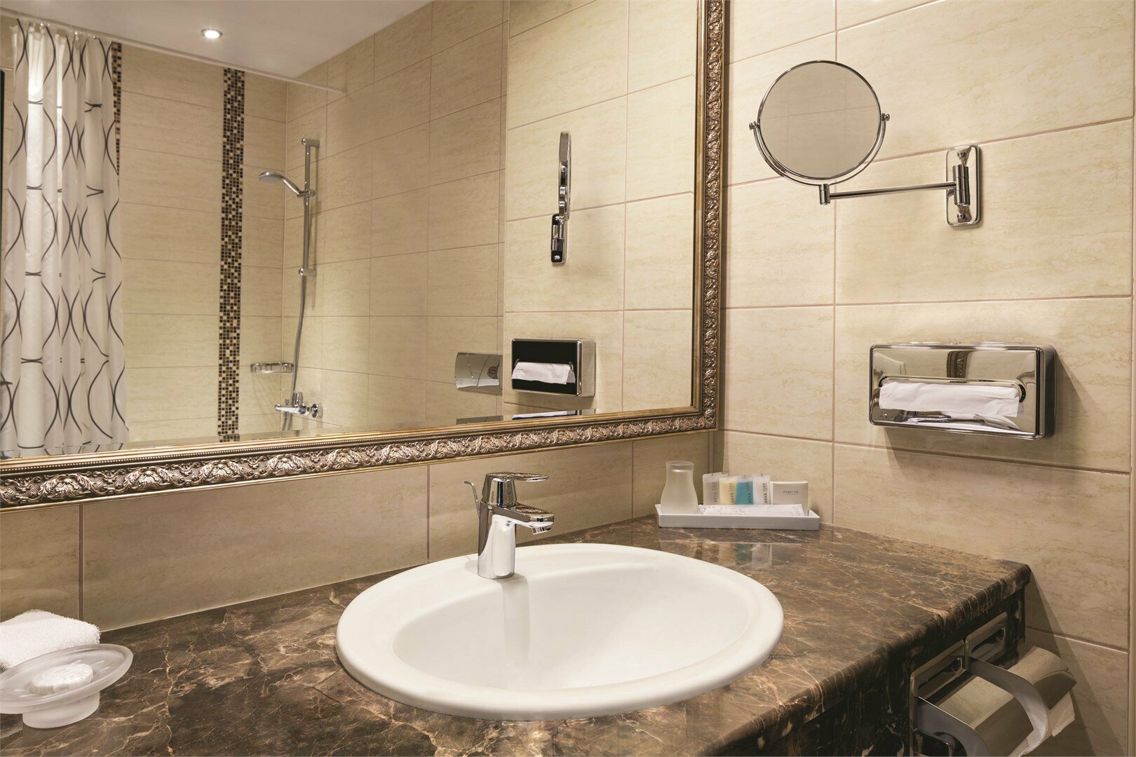 Двухместный номер Бизнес с 2 кроватями размером 140*200 см каждая