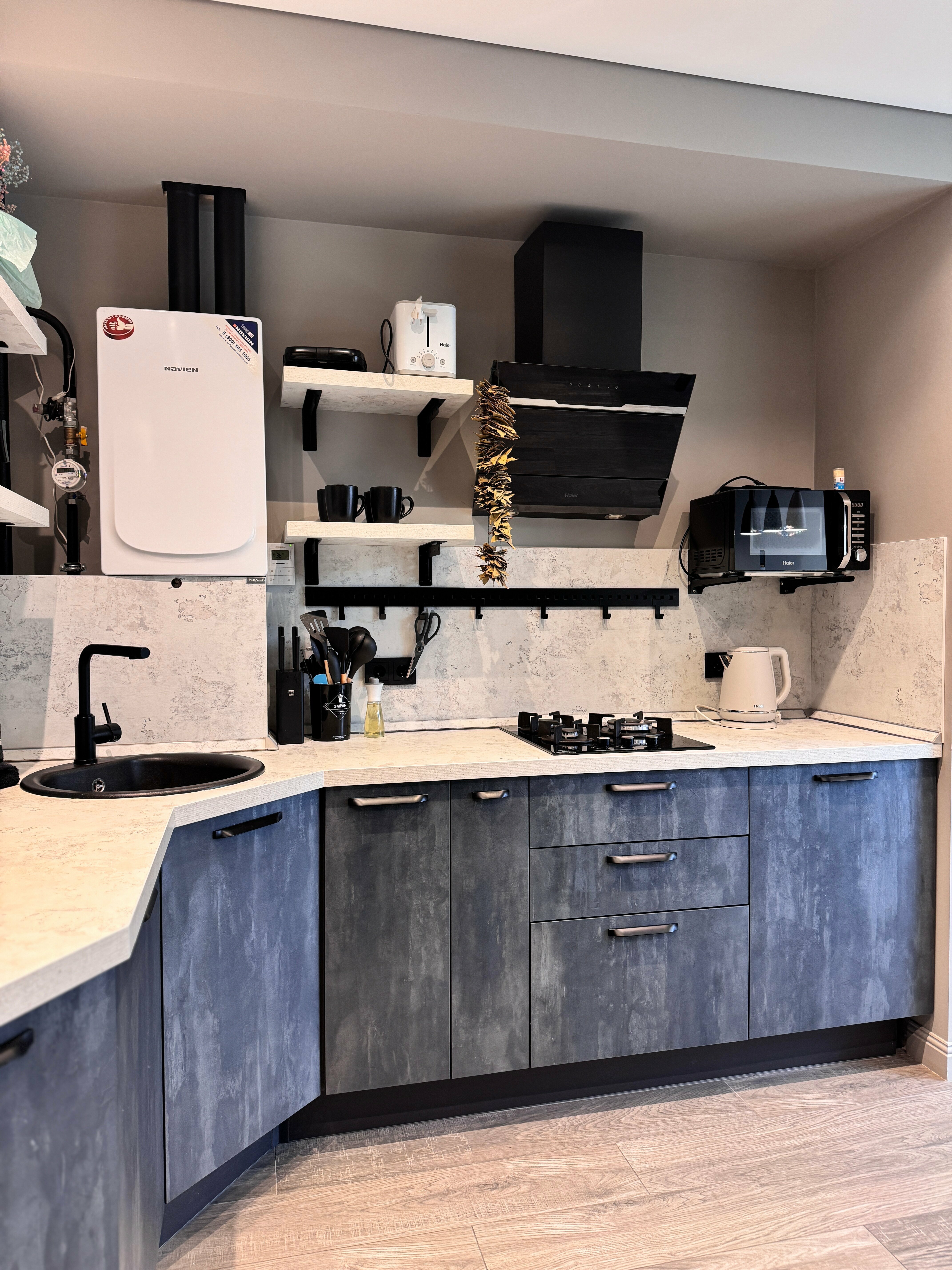 Квартира с панорамными окнами на 10 этаже в ЖК Sun Hills Небуг