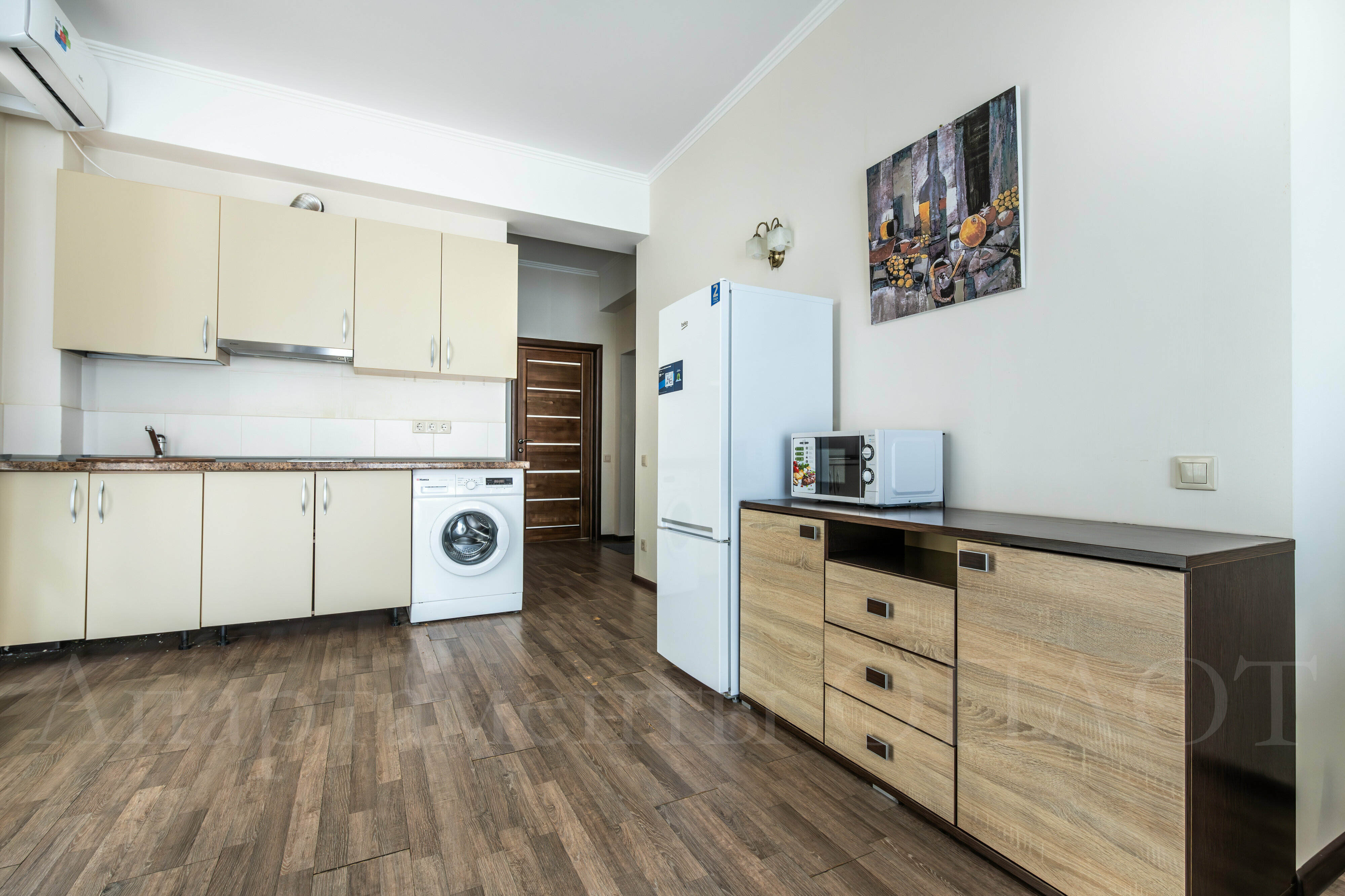 Классические апартаменты с одной спальней балконом и ванной 52 м2 №5