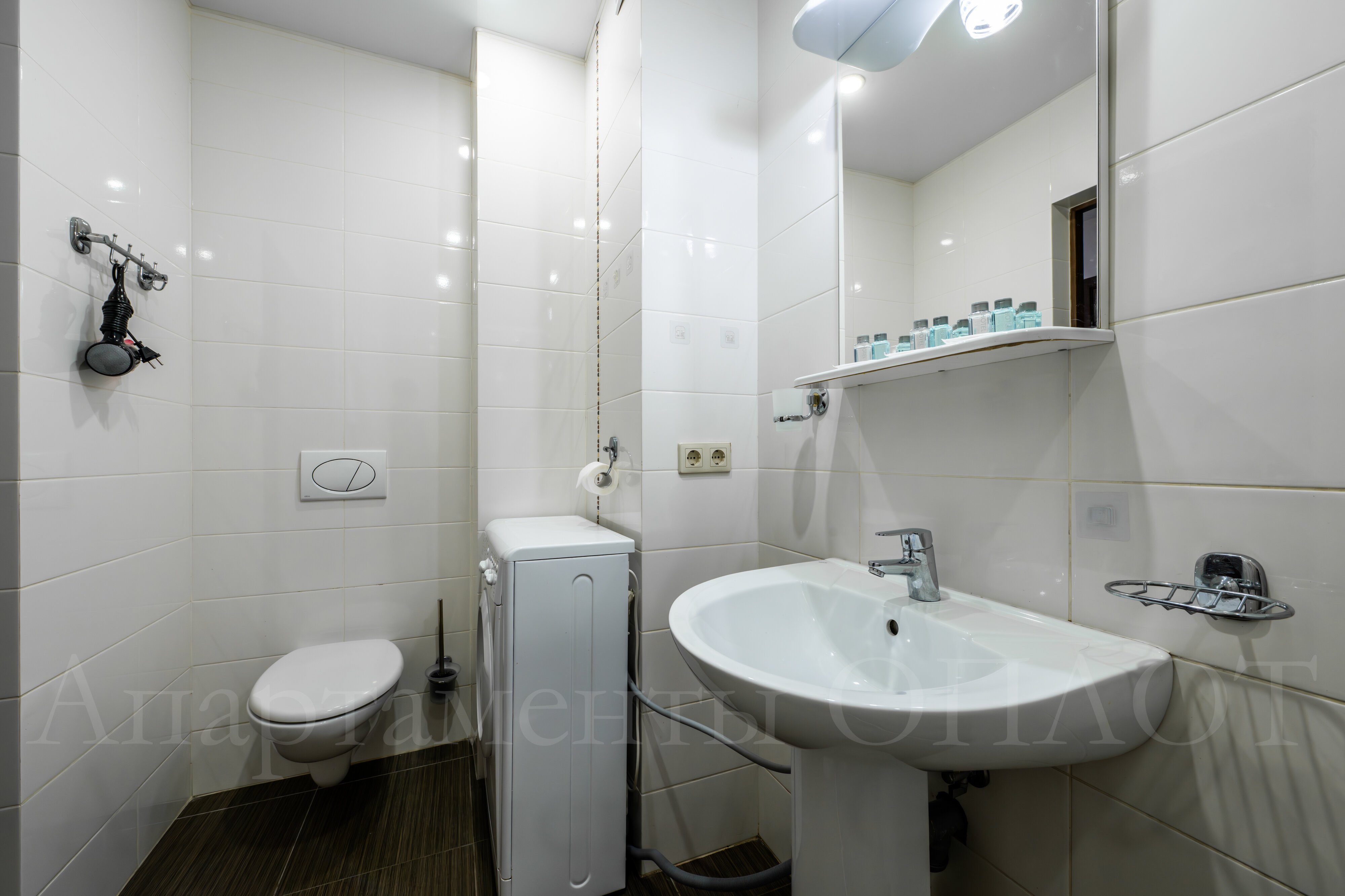 Классические Апартаменты с одной спальней и балконом 58м2 №3