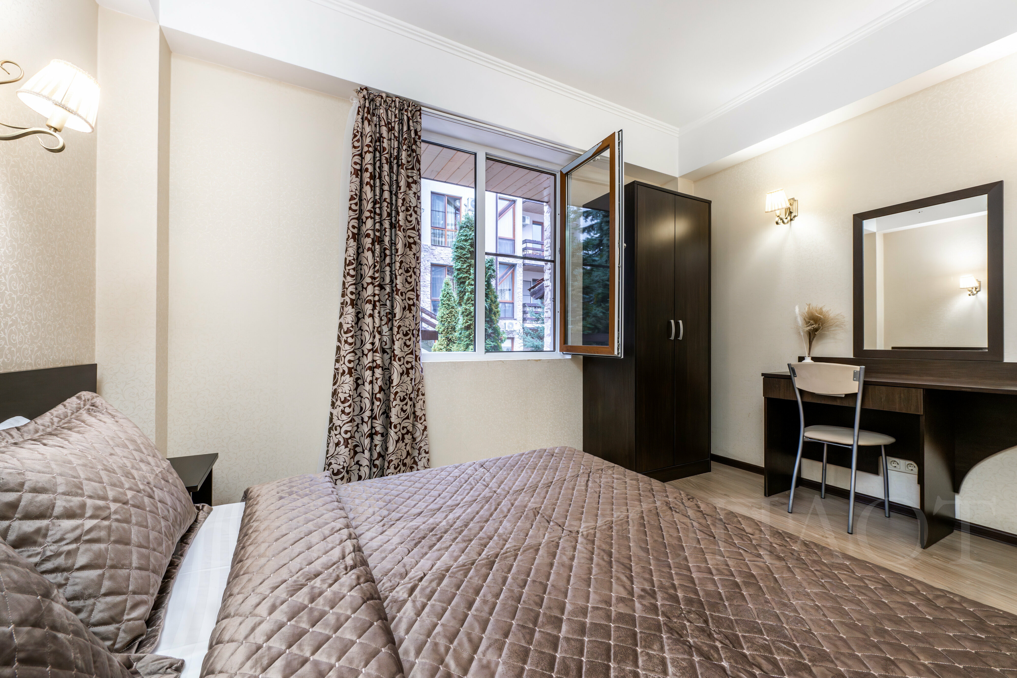 Классические апартаменты с двумя спальнями и ванной  65 м2 № 2