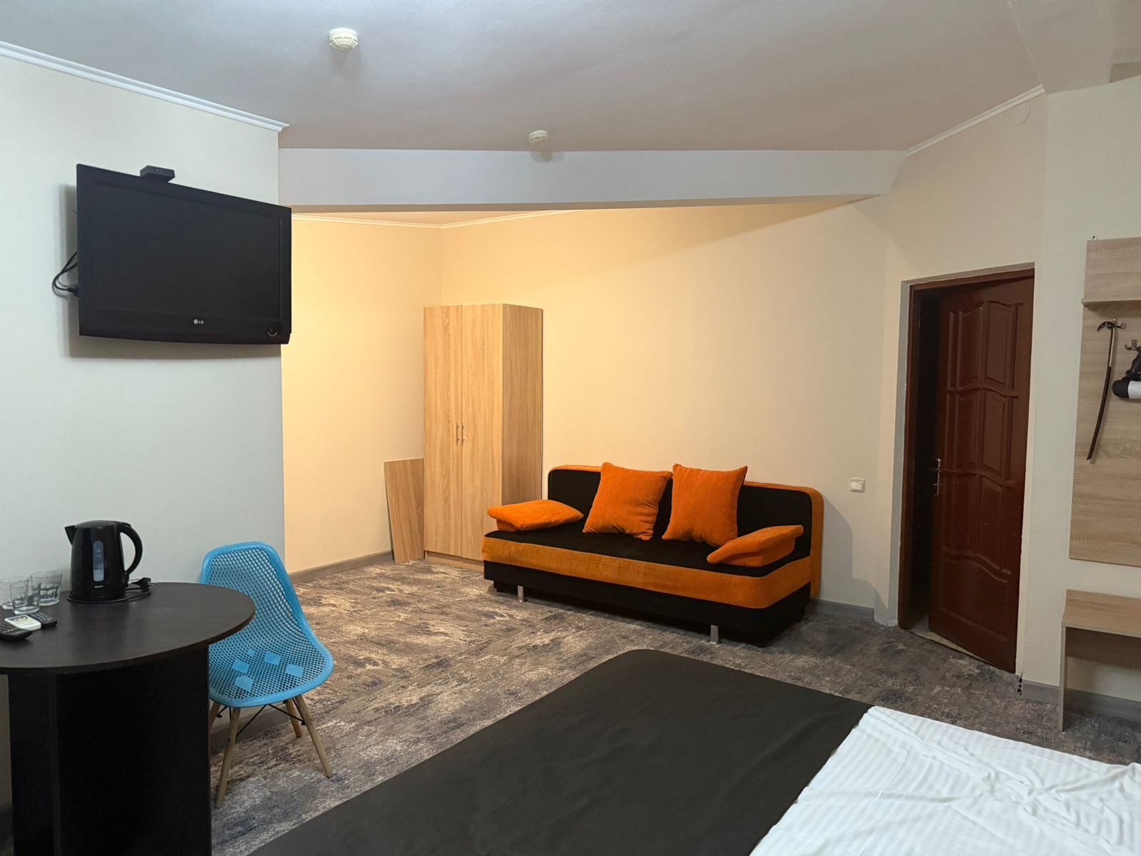 Семейный номер с видом на горы