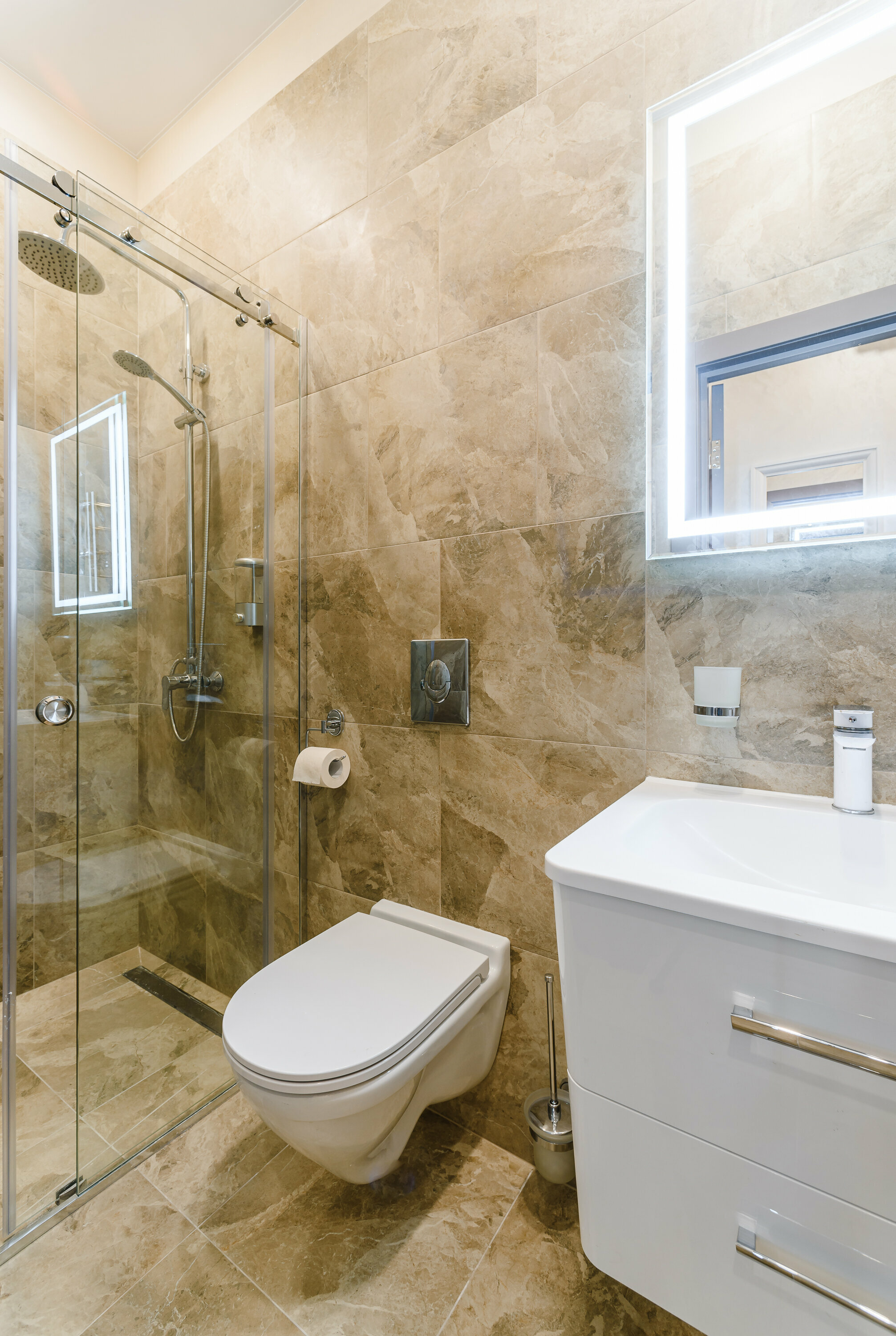 Улучшенный двухместный номер с 2 отдельными кроватями