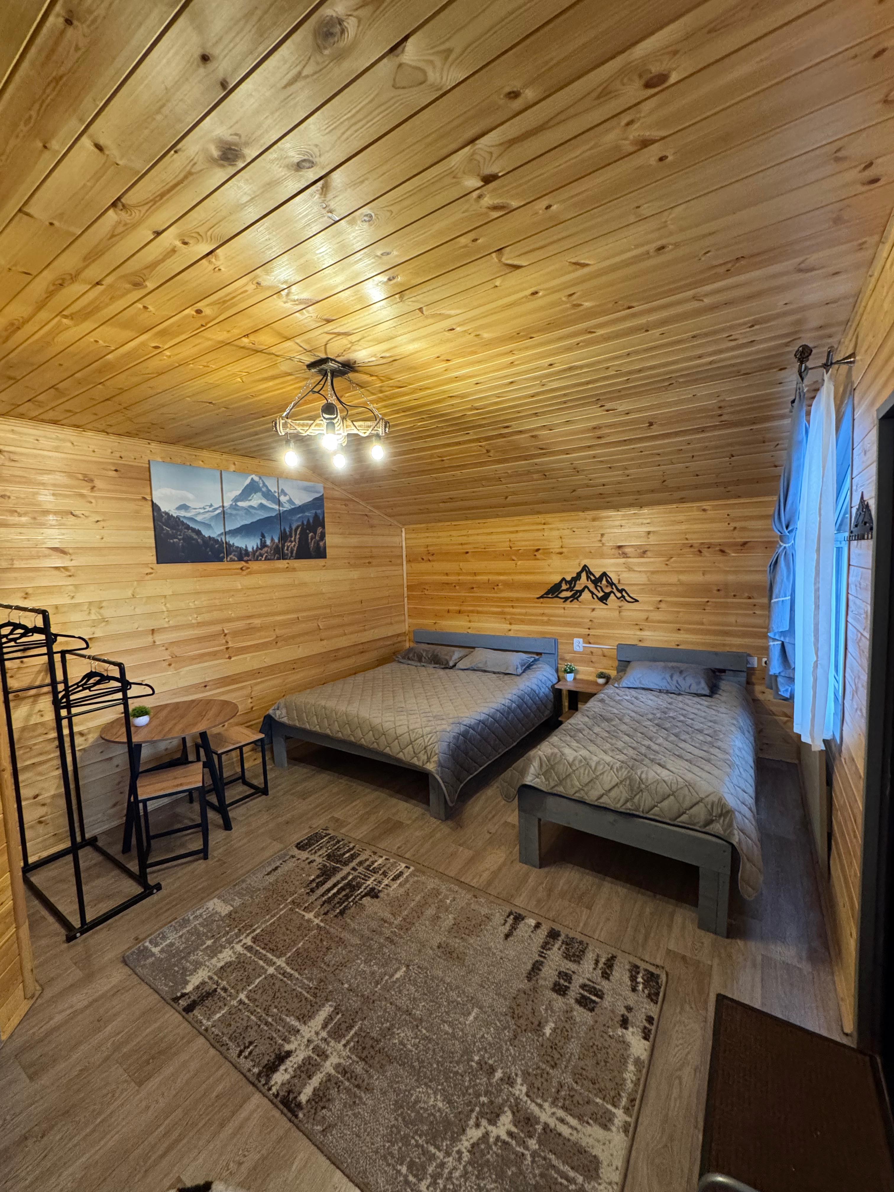 Четырехместный номер с видом на горы