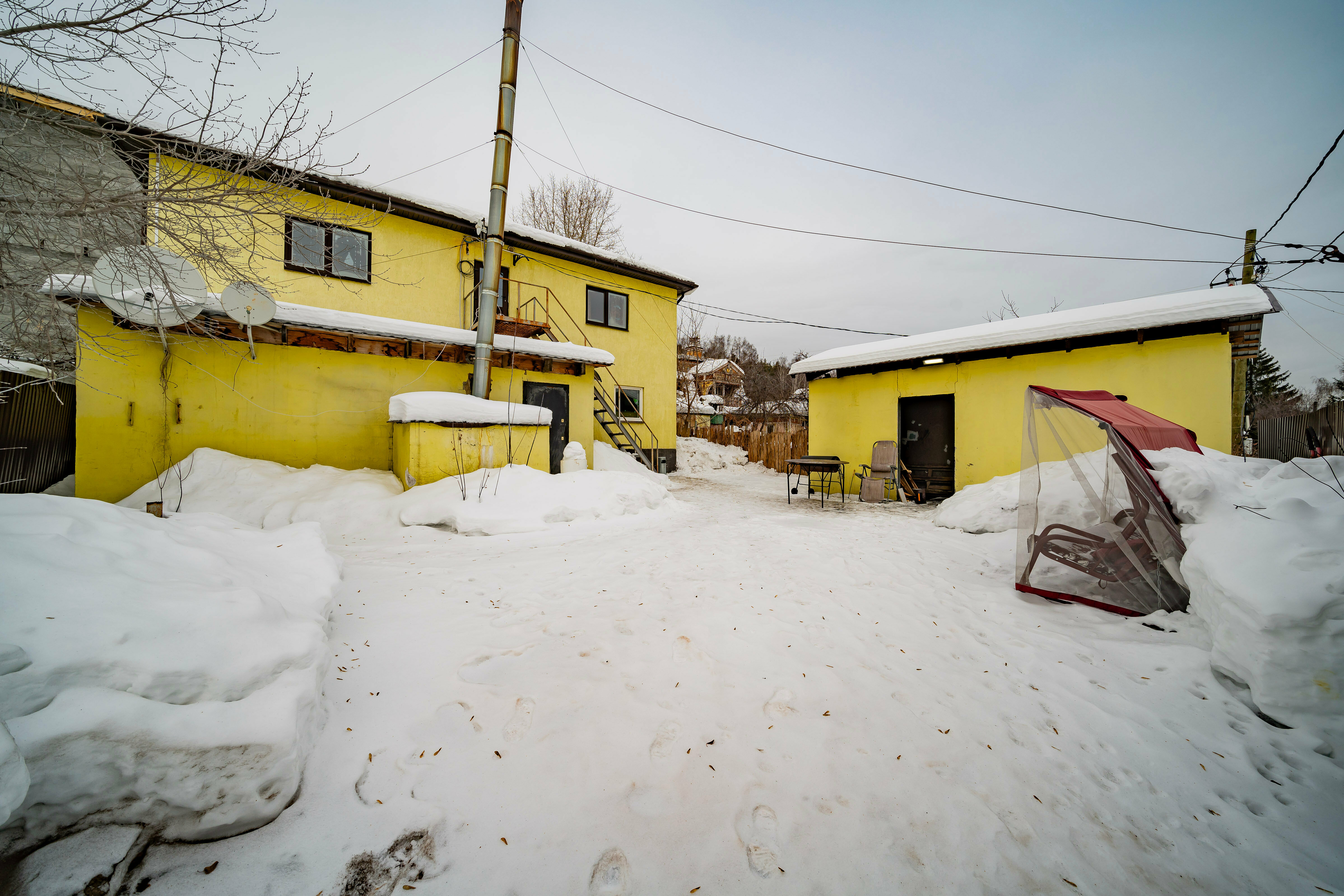 Коттедж с собственным бассейном